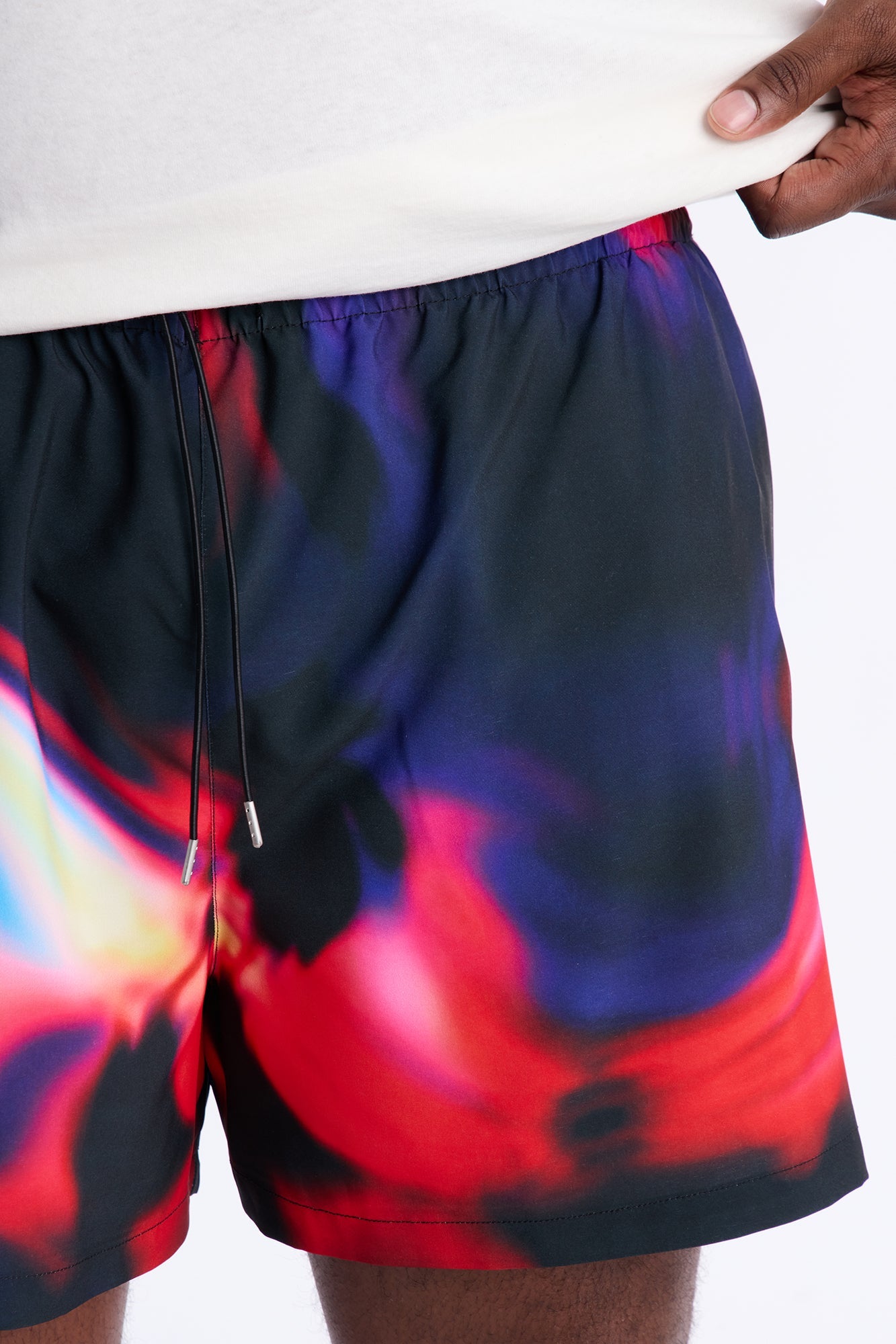Relaxed Futuristic Abstract Acid Blur Swim Trunk 4″ - Black Fashion Nova