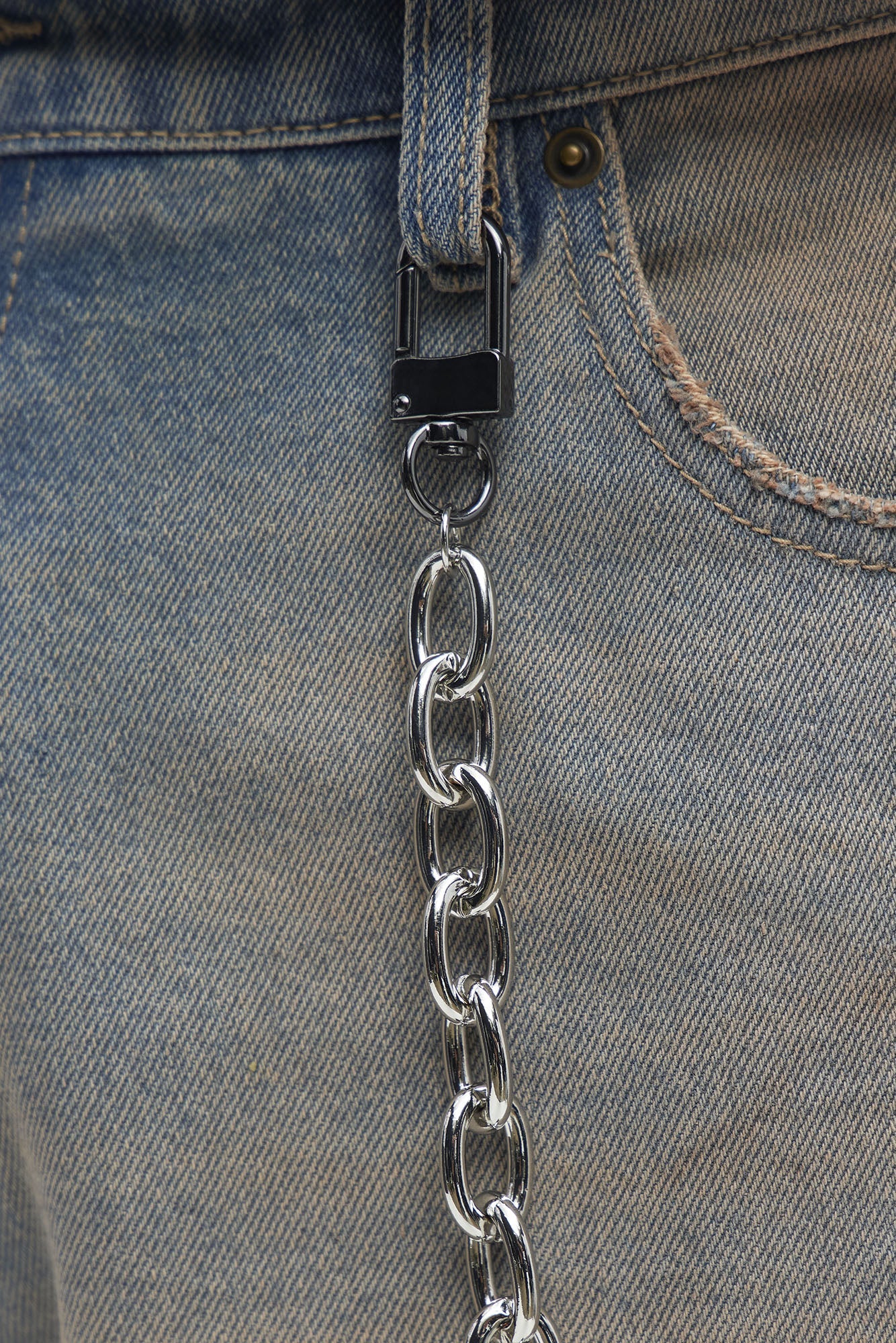Fleet Pant Chain - Silver Fashion Nova
