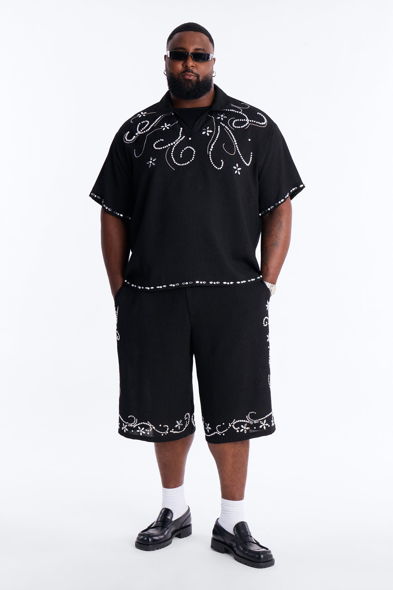 Wanderlust Pearl Journey Johnny Collar Polo - Black Fashion Nova