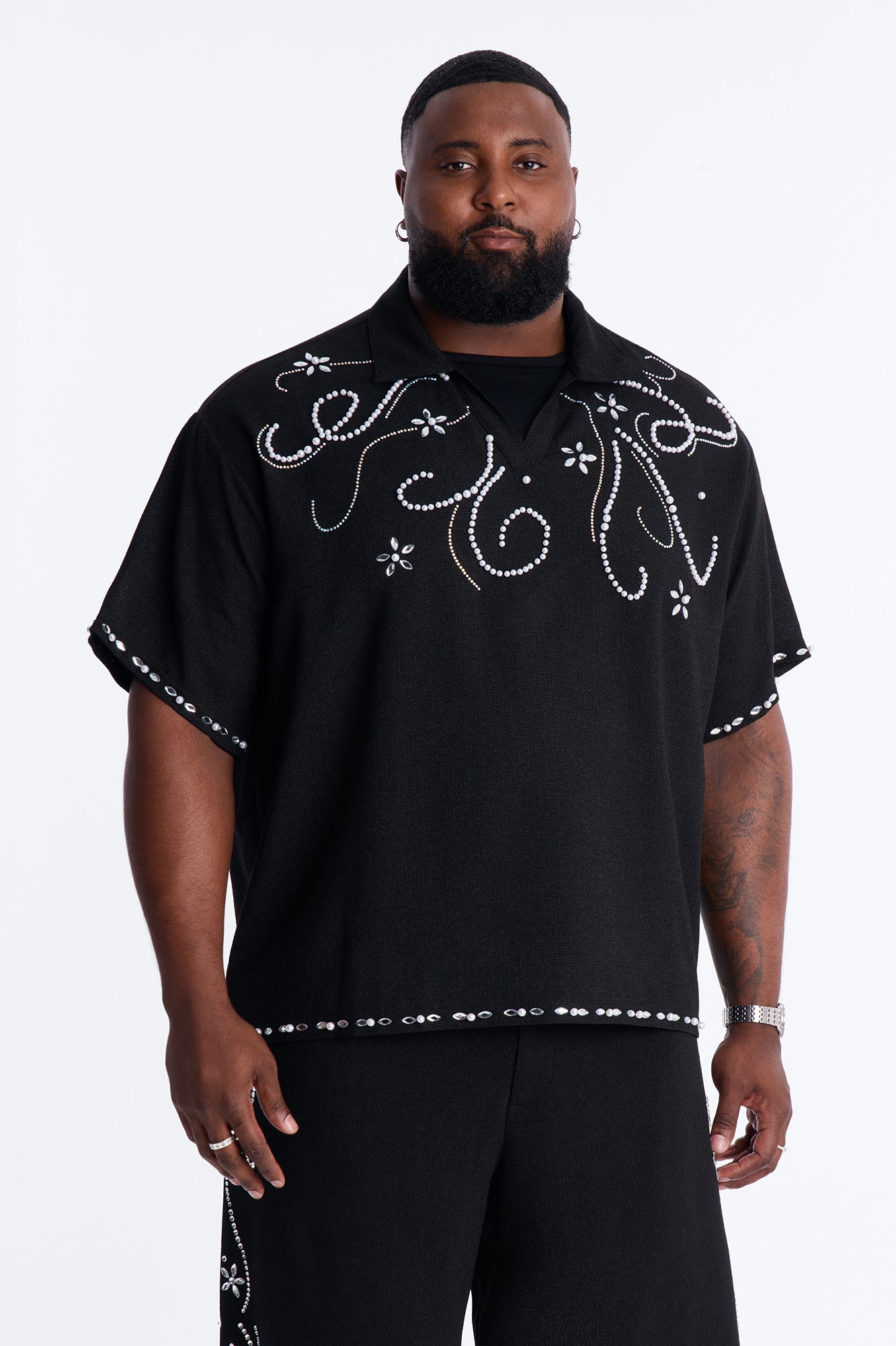 Wanderlust Pearl Journey Johnny Collar Polo - Black Fashion Nova