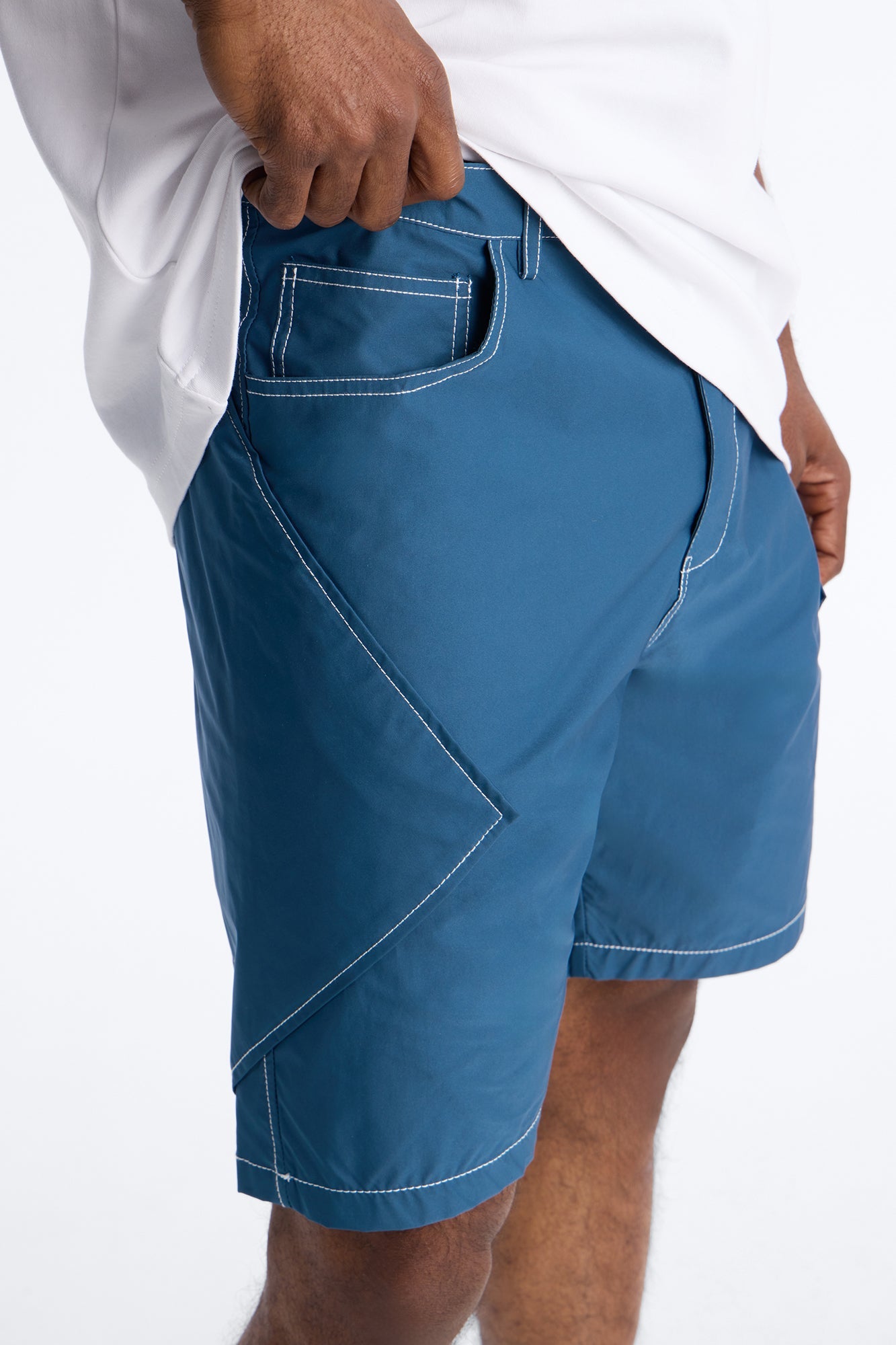 Relaxed Diamond Appeal Contrast Thread Short - Blue Fashion Nova