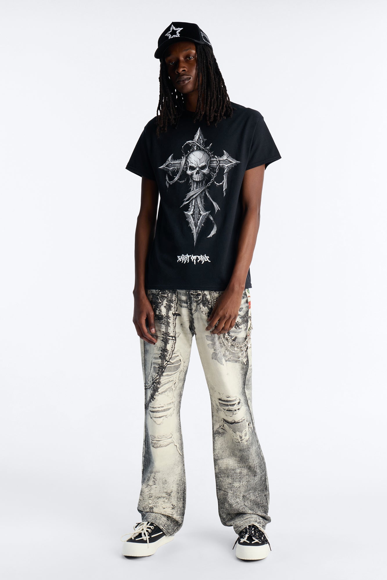 La Familia Cross And Skull Short Sleeve Tee - Black Fashion Nova