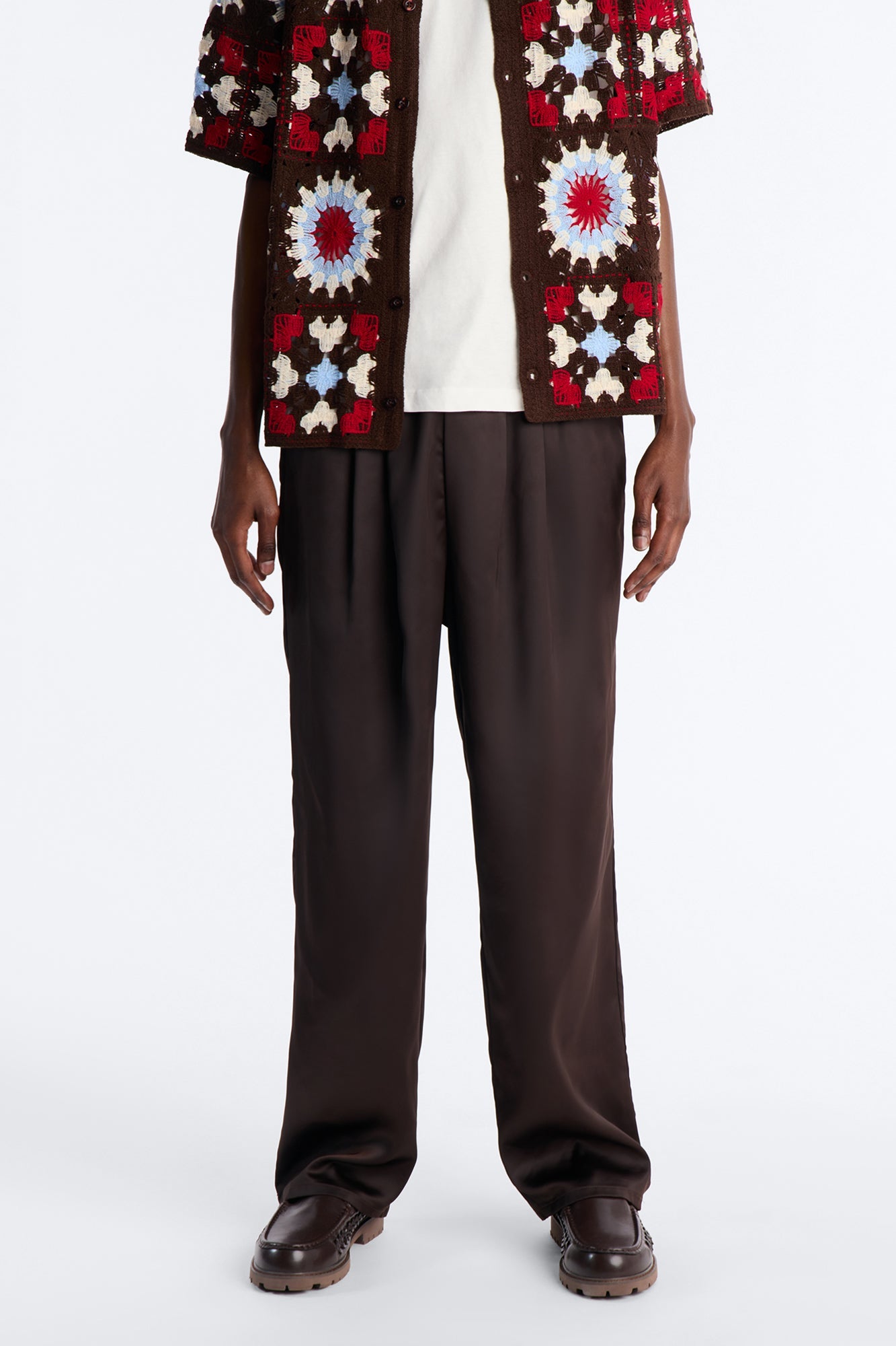 Relaxed Liquid Shadow Pleated Trouser - Brown Fashion Nova