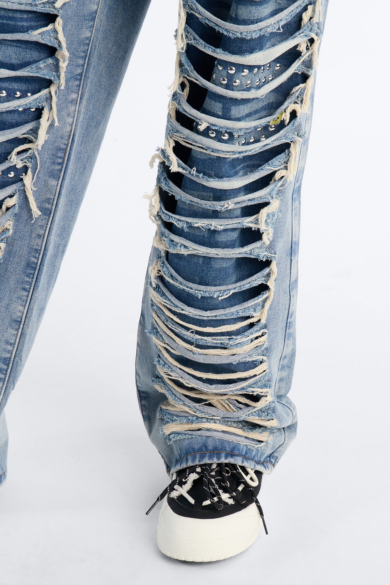Baggy Studded Mayhem Jean - Light Wash Fashion Nova