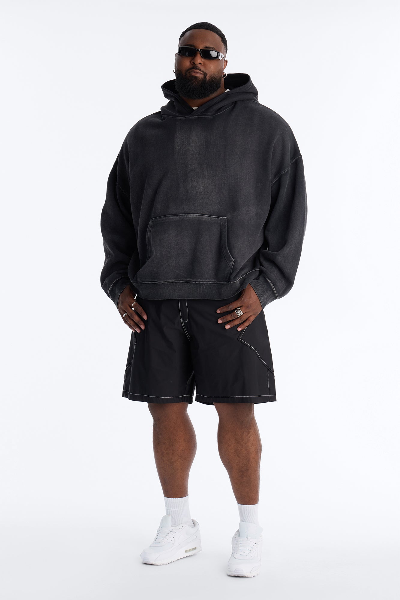Relaxed Diamond Appeal Contrast Thread Short - Black Fashion Nova