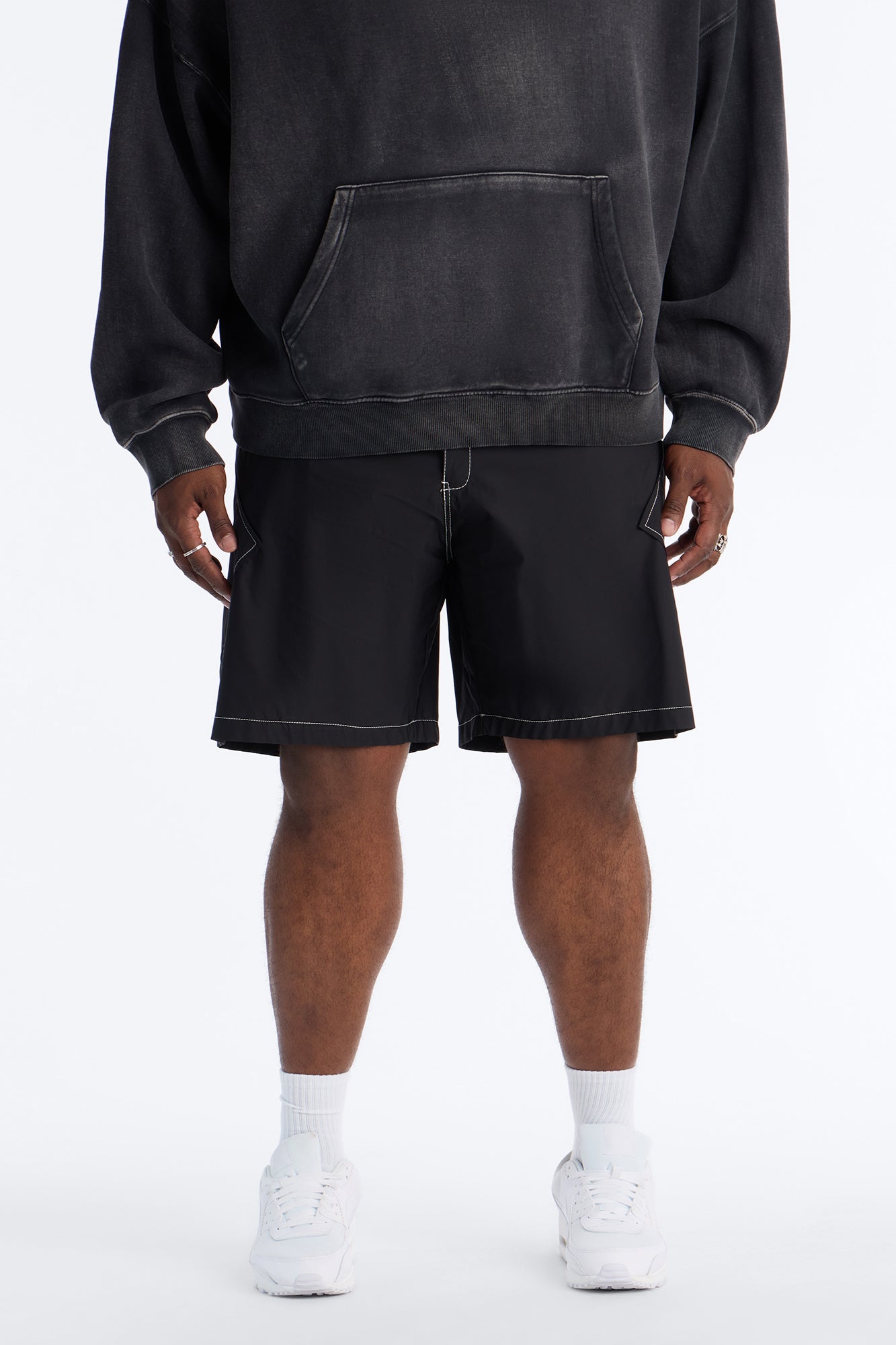 Relaxed Diamond Appeal Contrast Thread Short - Black Fashion Nova