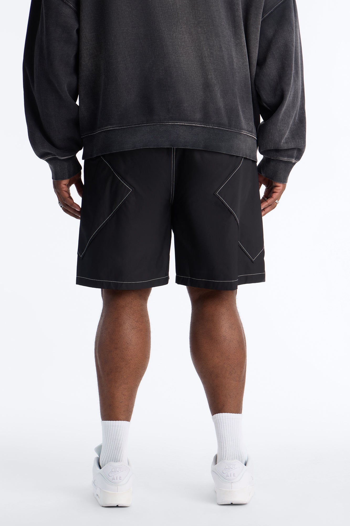 Relaxed Diamond Appeal Contrast Thread Short - Black Fashion Nova