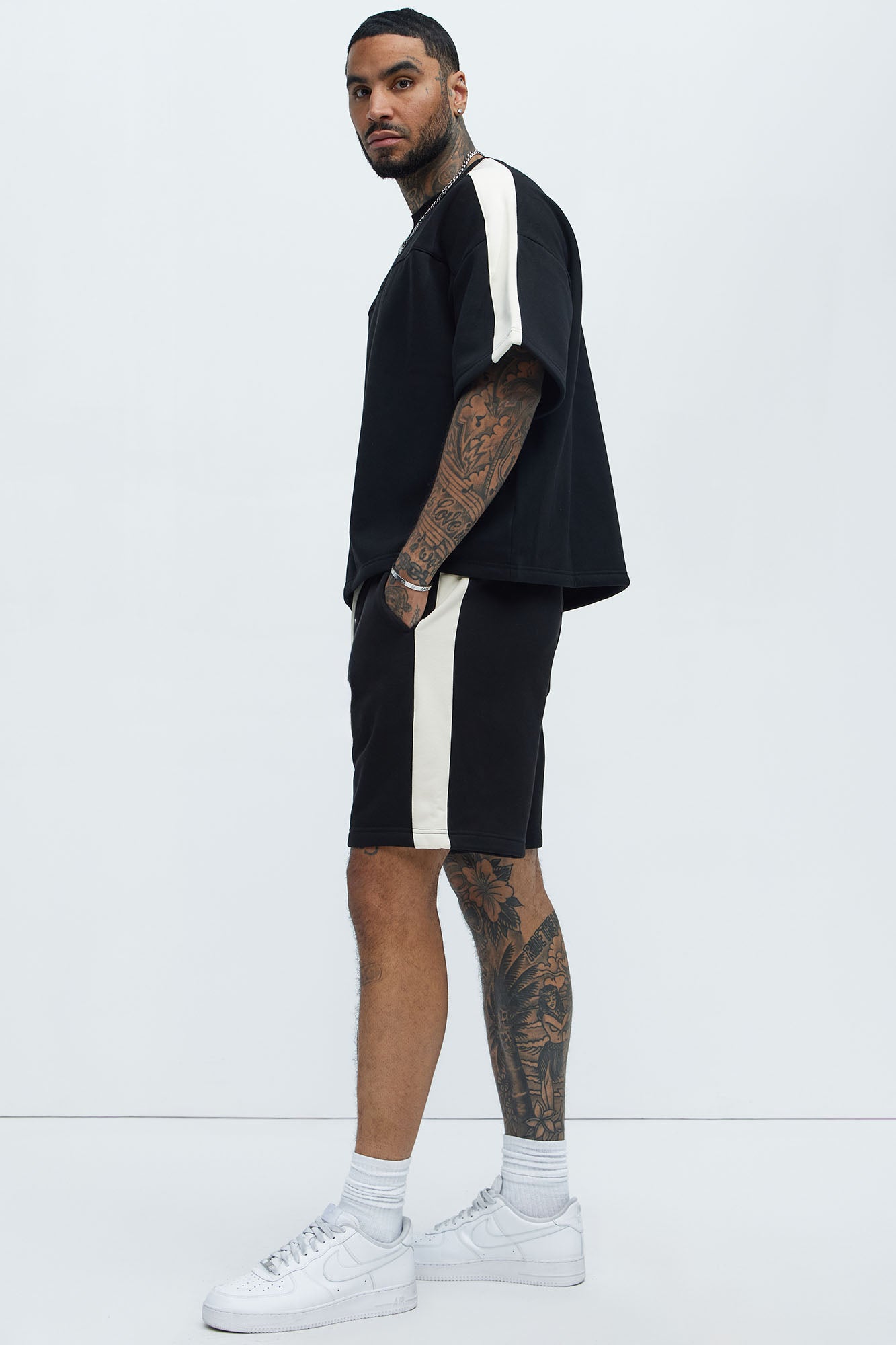 Tyson Oversized Heavyweight Striped Shorts - Black Fashion Nova