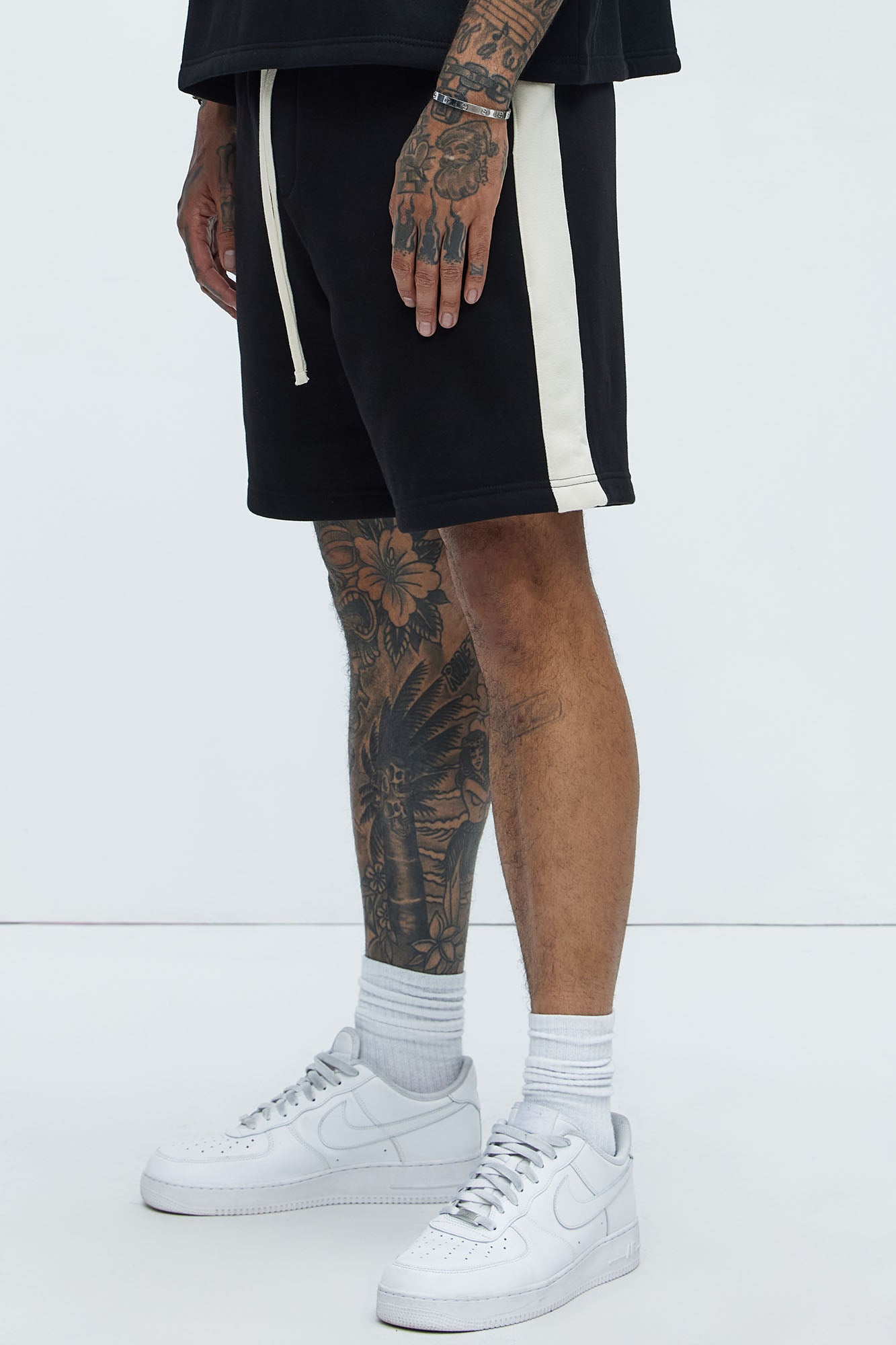 Tyson Oversized Heavyweight Striped Shorts - Black Fashion Nova