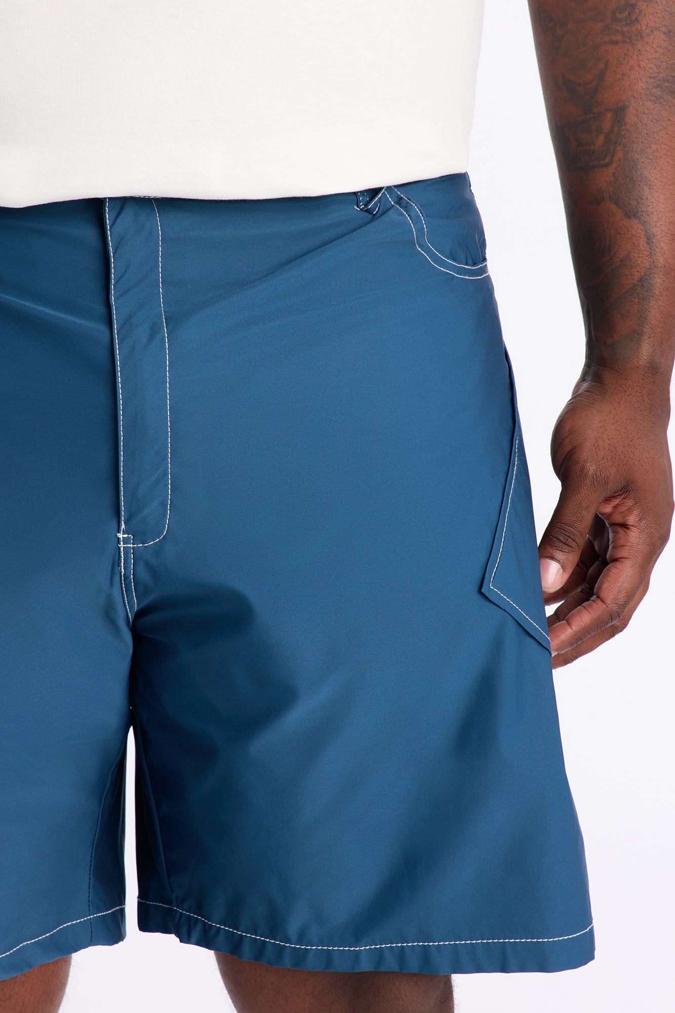 Relaxed Diamond Appeal Contrast Thread Short - Blue Fashion Nova