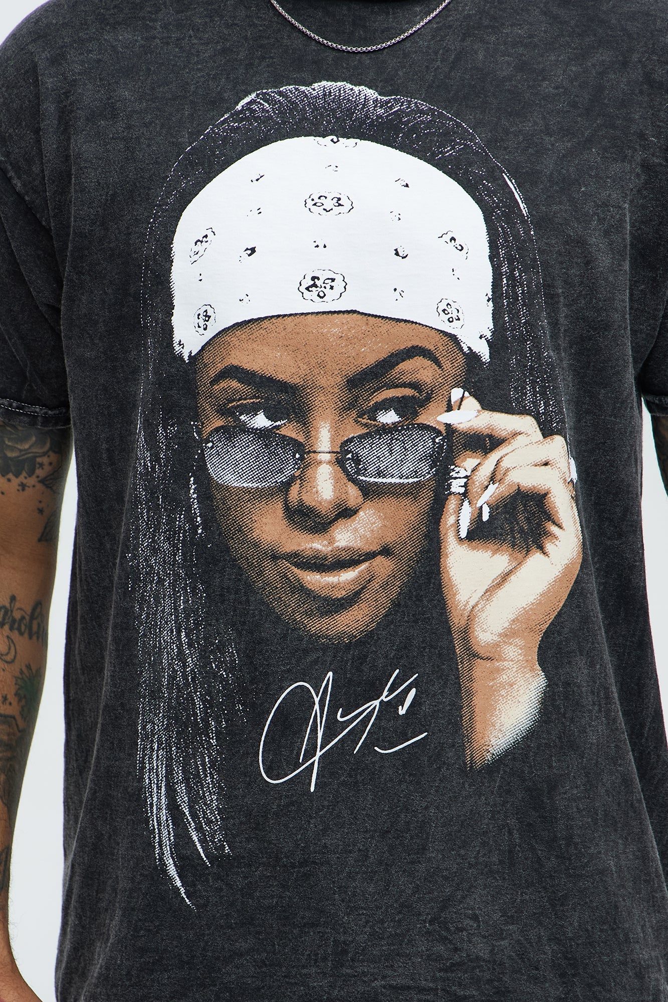 Aaliyah Rock The Boat Short Sleeve Tee - Black Fashion Nova