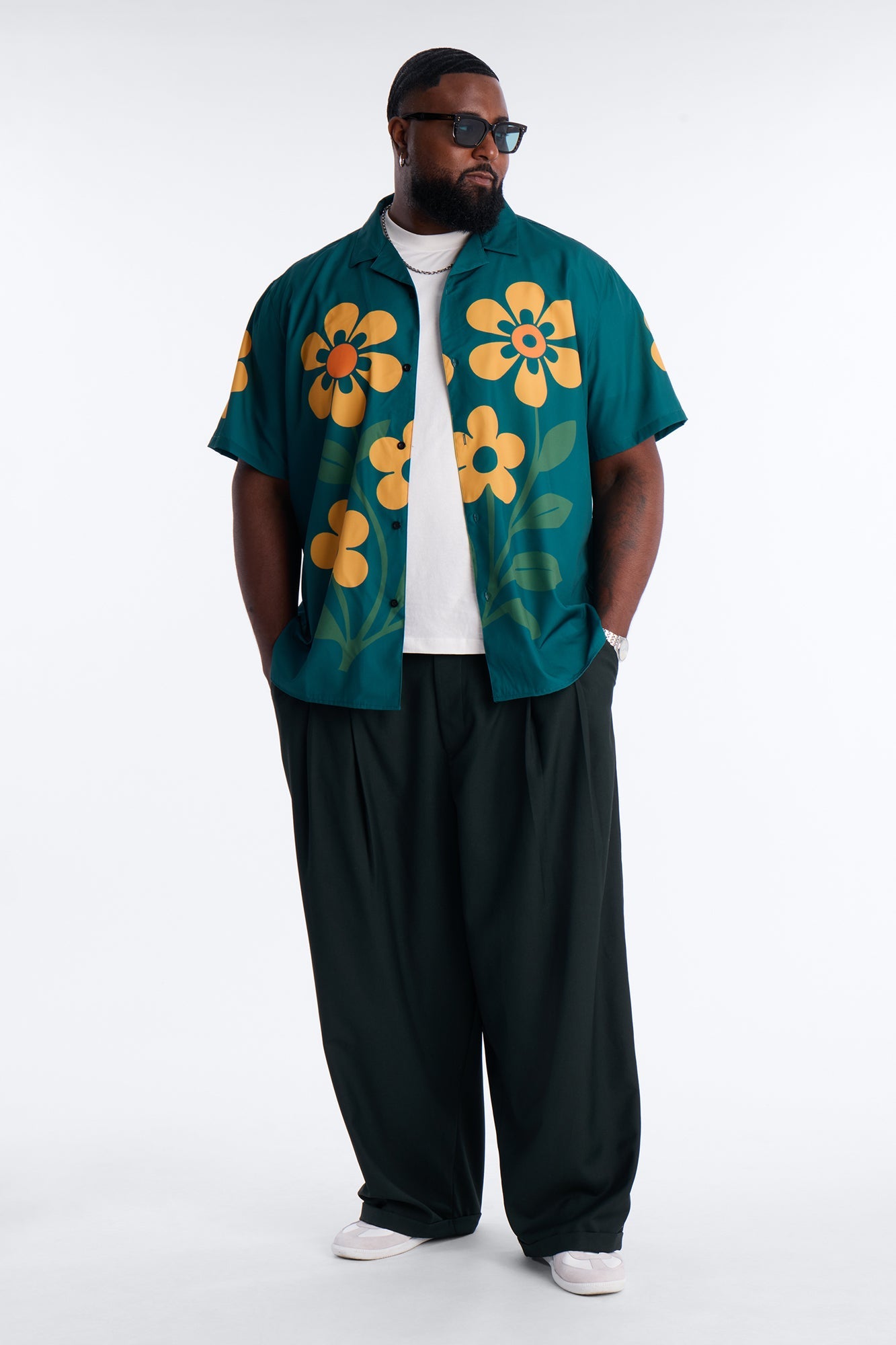 Relaxed Forest Bloom Button Up Shirt - Green Fashion Nova