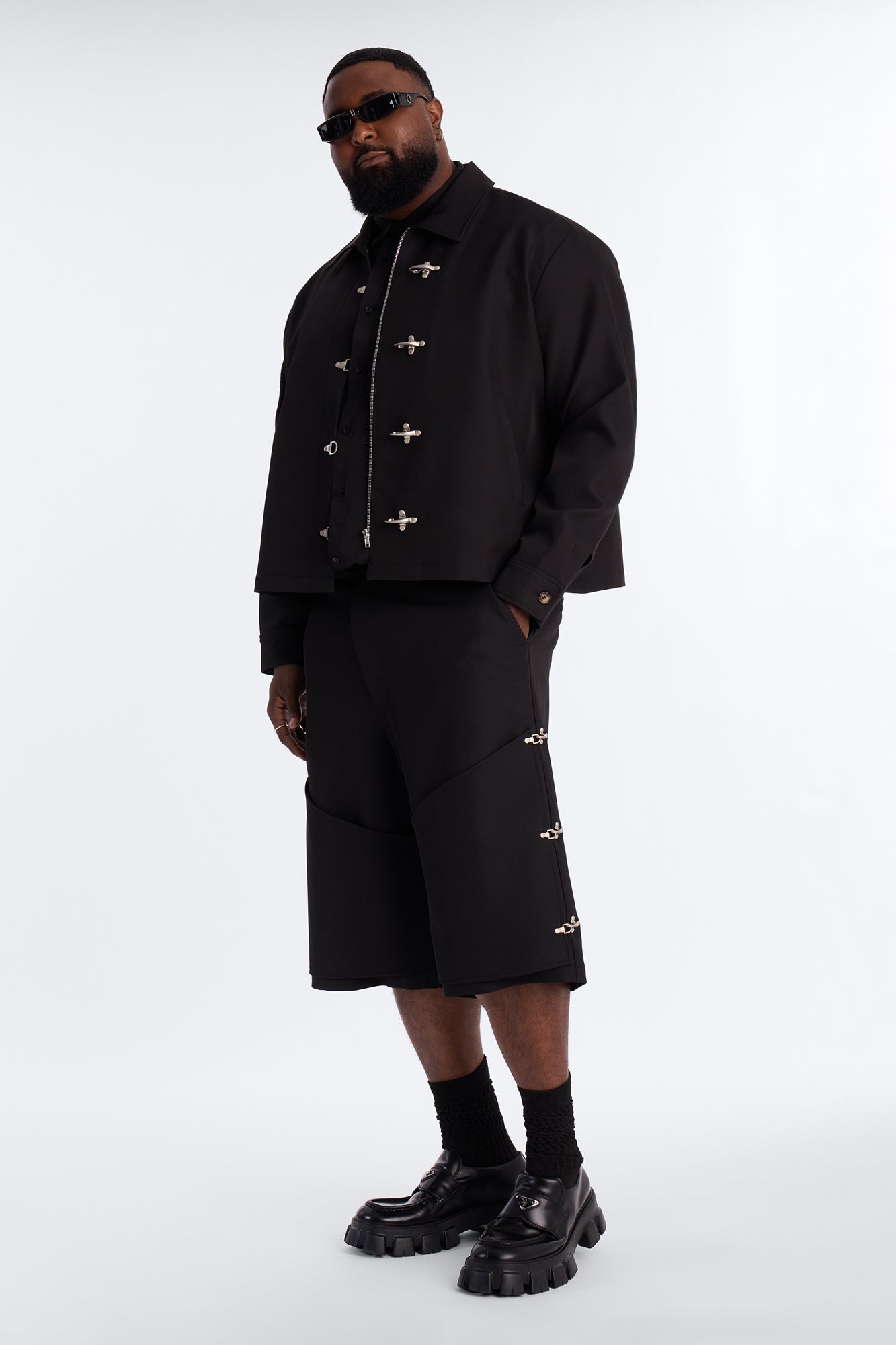 Baggy Vie Clasp Short - Black Fashion Nova
