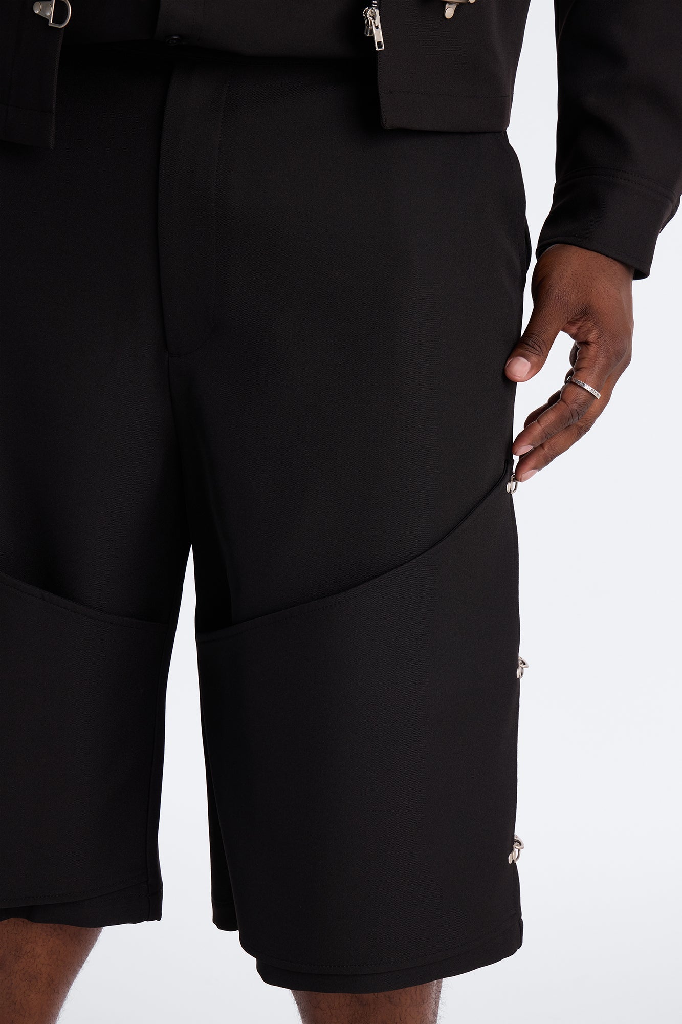 Baggy Vie Clasp Short - Black Fashion Nova