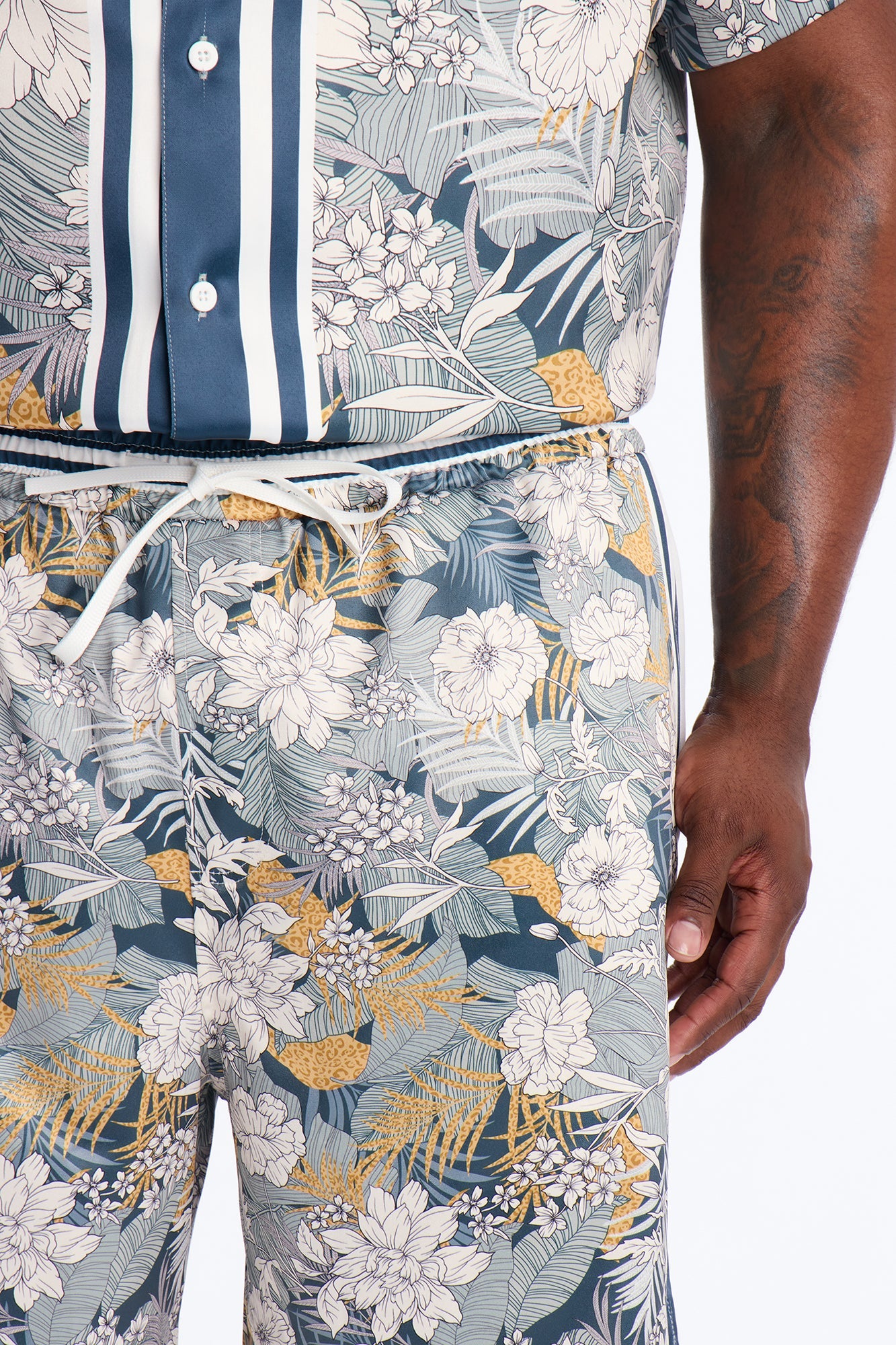 Relaxed Palm Vista Short - Blue Fashion Nova