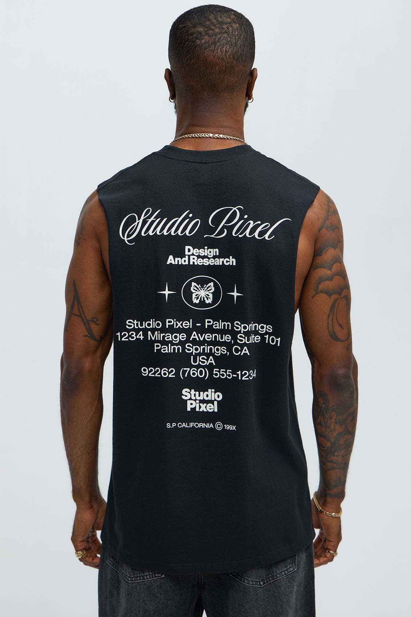 Studio Pixel Muscle Tee - Black Fashion Nova