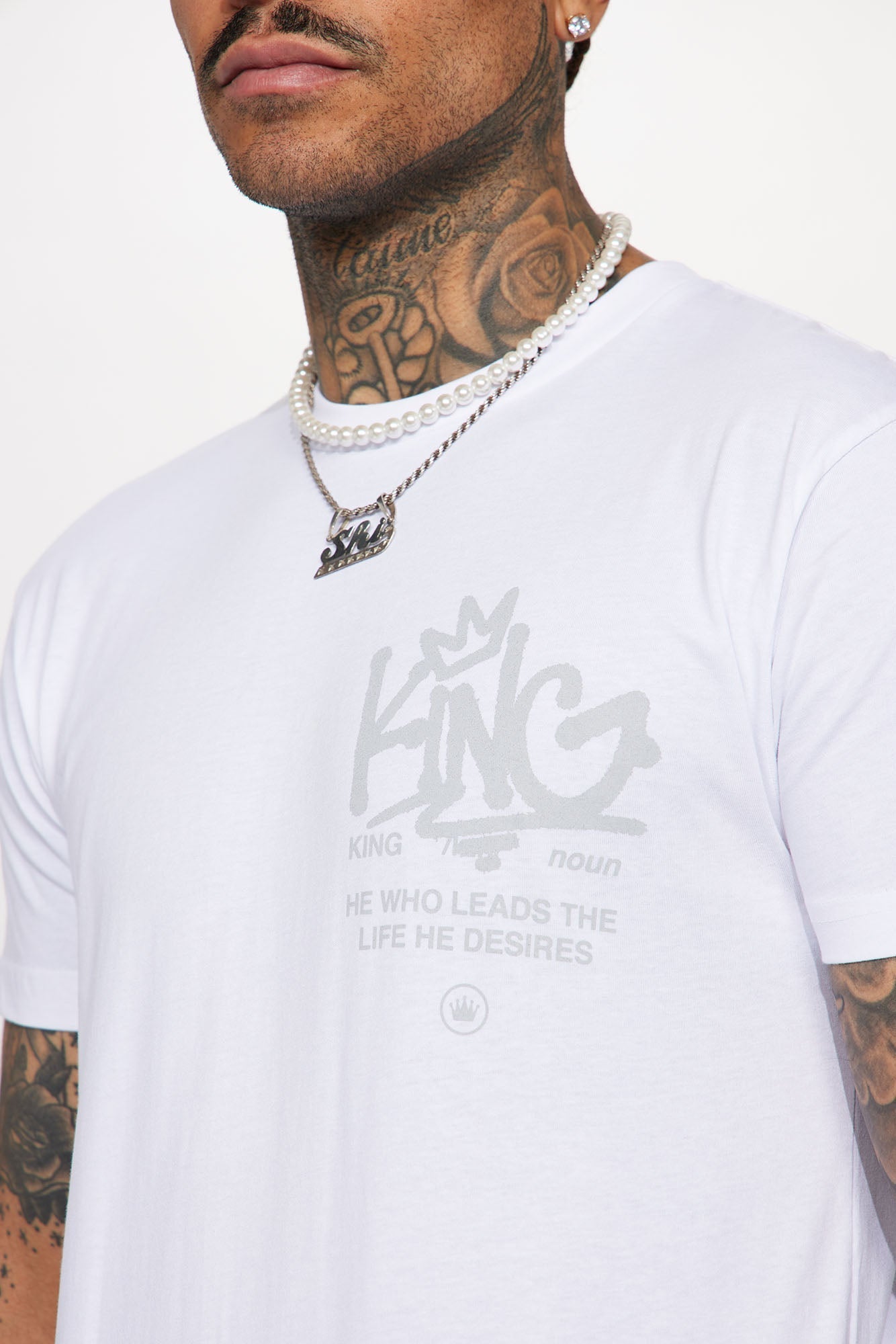 Crown Him King Short Sleeve Tee - White Fashion Nova
