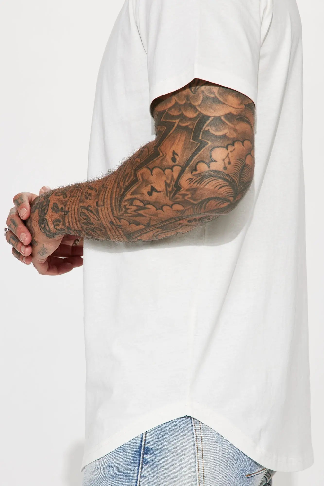 Essential Short Sleeve Scallop Crew Tee - White Fashion Nova