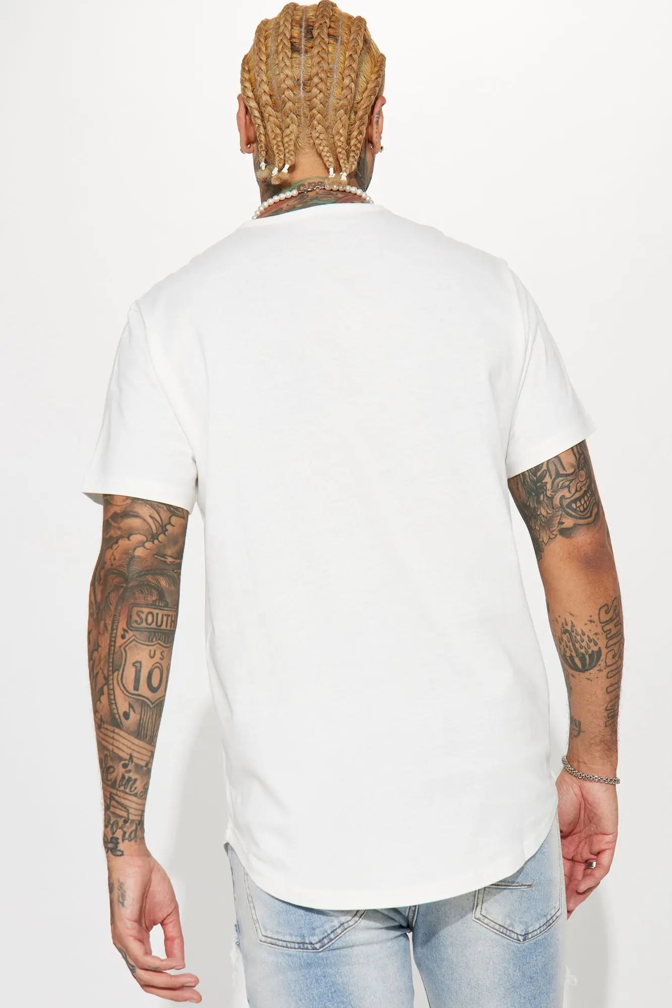 Essential Short Sleeve Scallop Crew Tee - White Fashion Nova