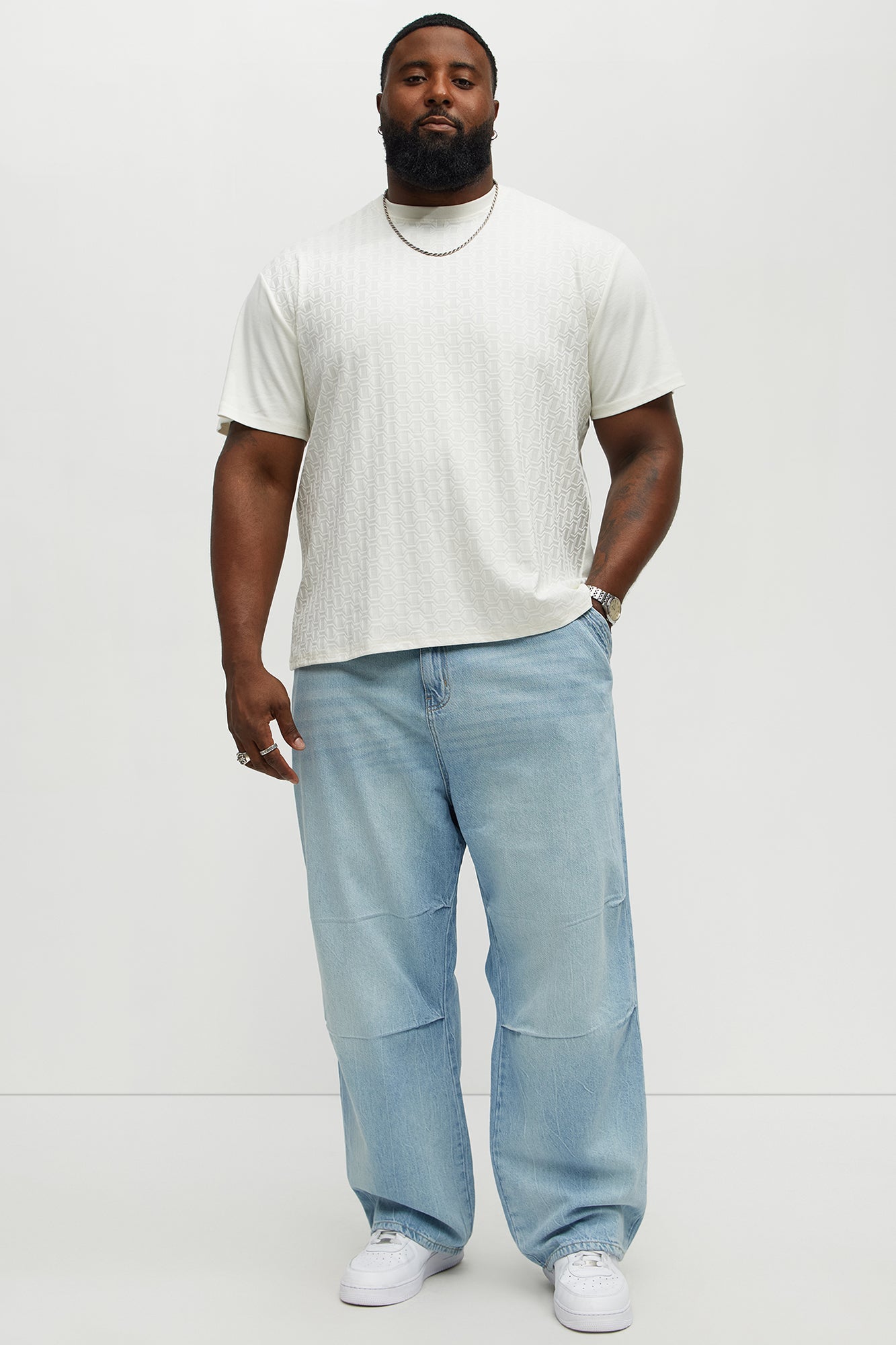 Textured Geometric Short Sleeve Tee - Off White Fashion Nova