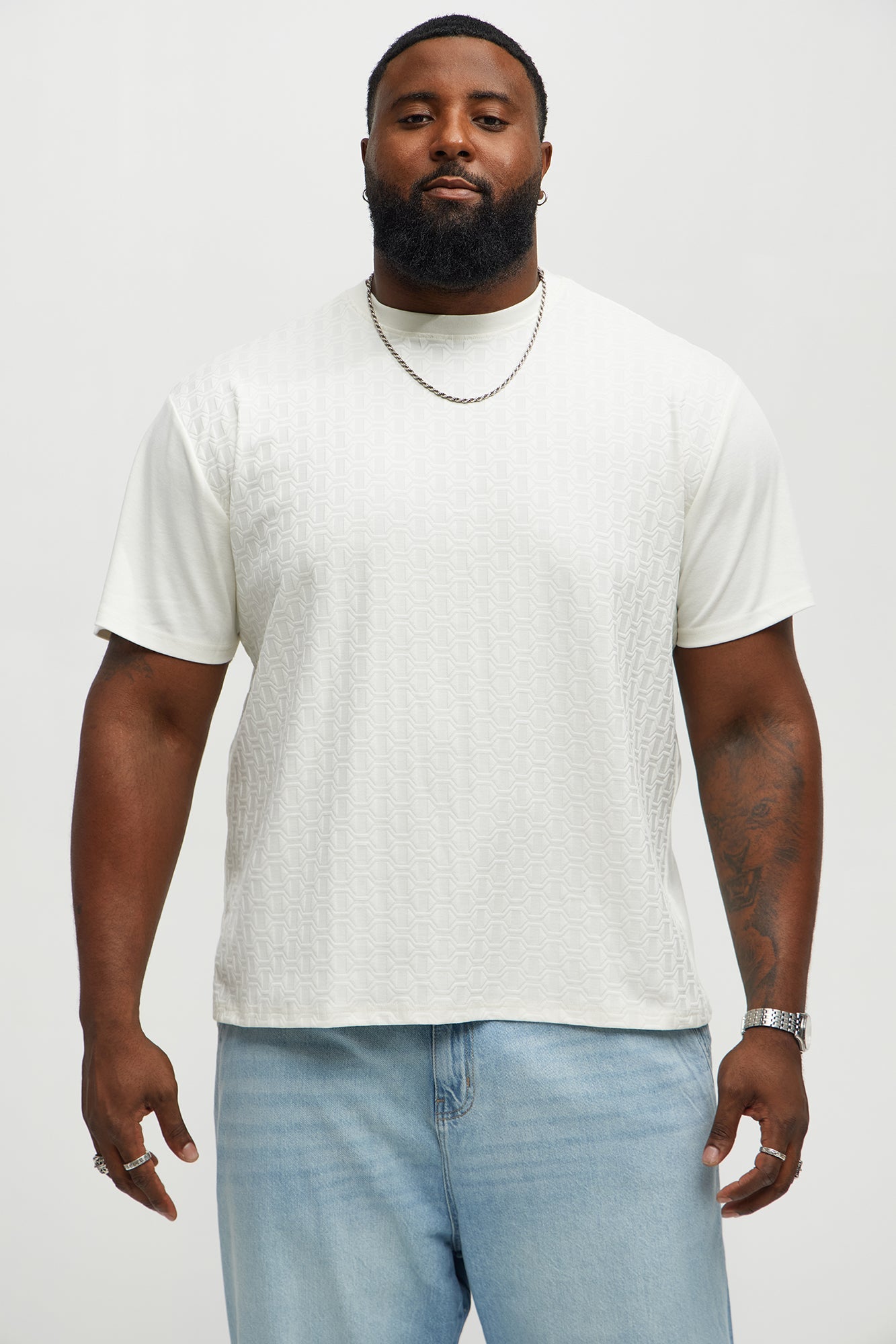 Textured Geometric Short Sleeve Tee - Off White Fashion Nova