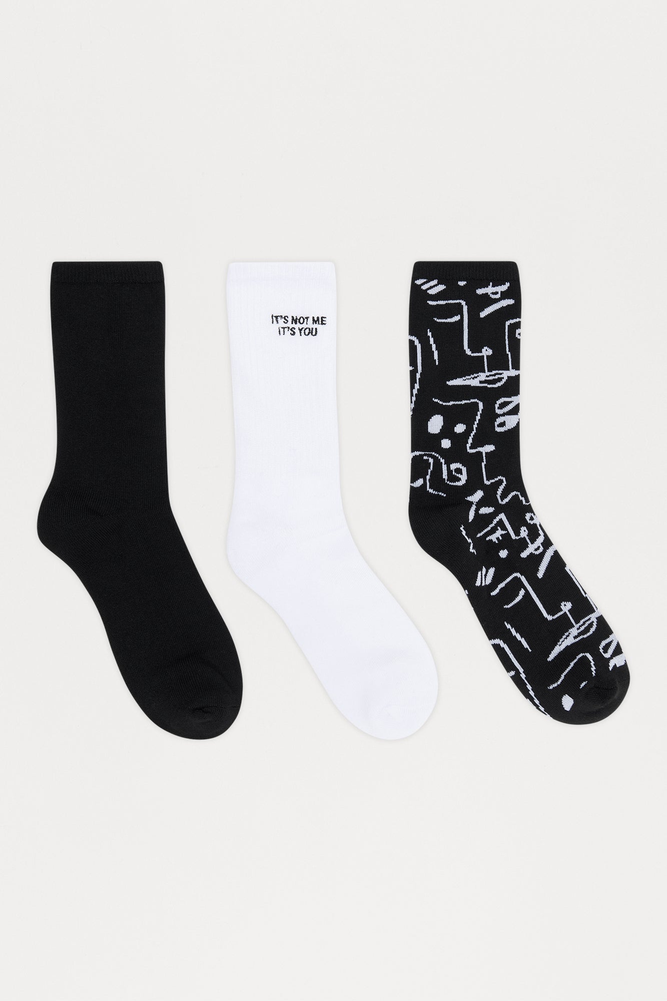 Graphic Crew Socks 3 Pack - White/Black Fashion Nova