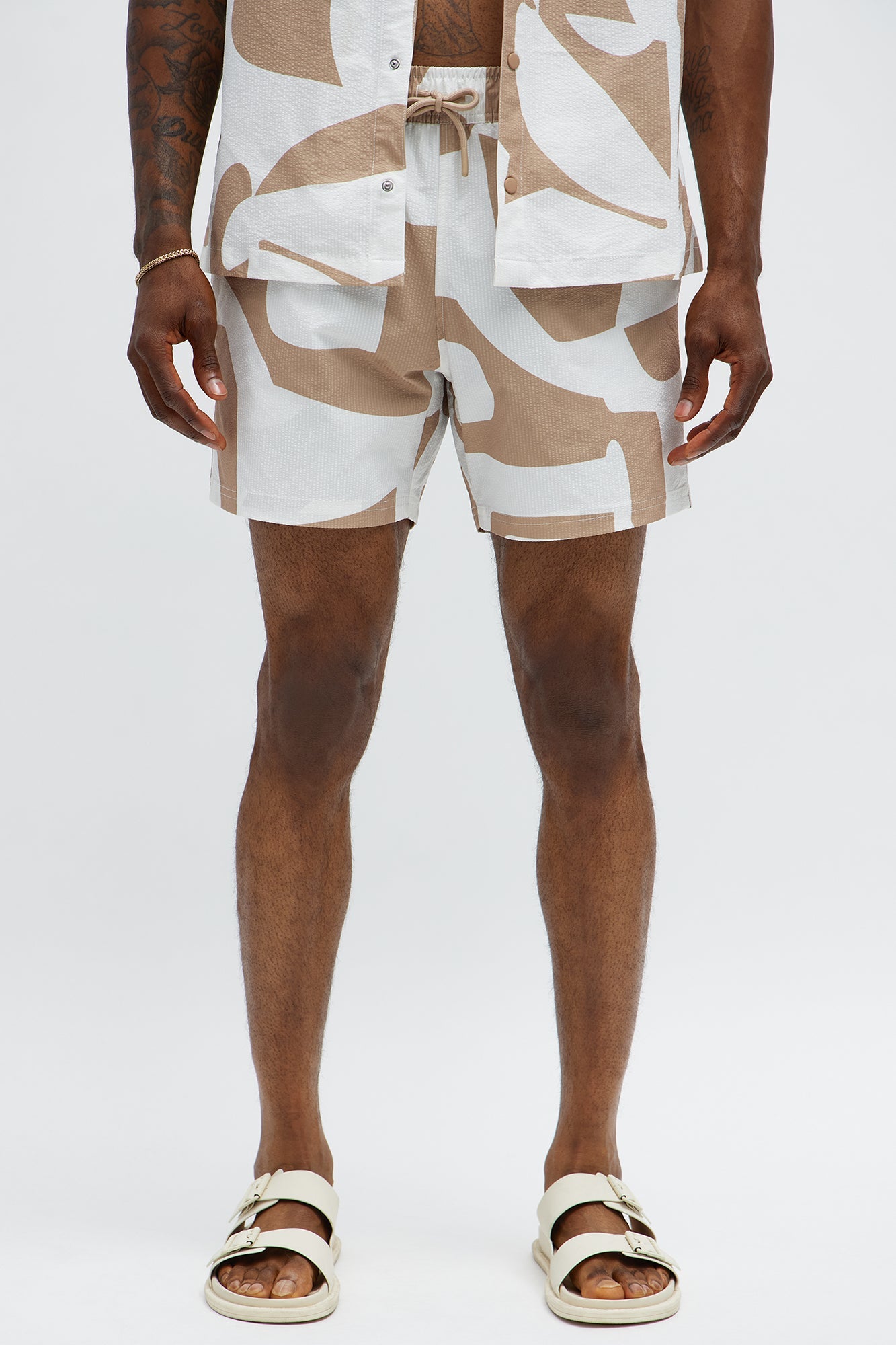Seersucker Abstract Geo Printed Swim Trunk 6″ - Tan/Multi Fashion Nova