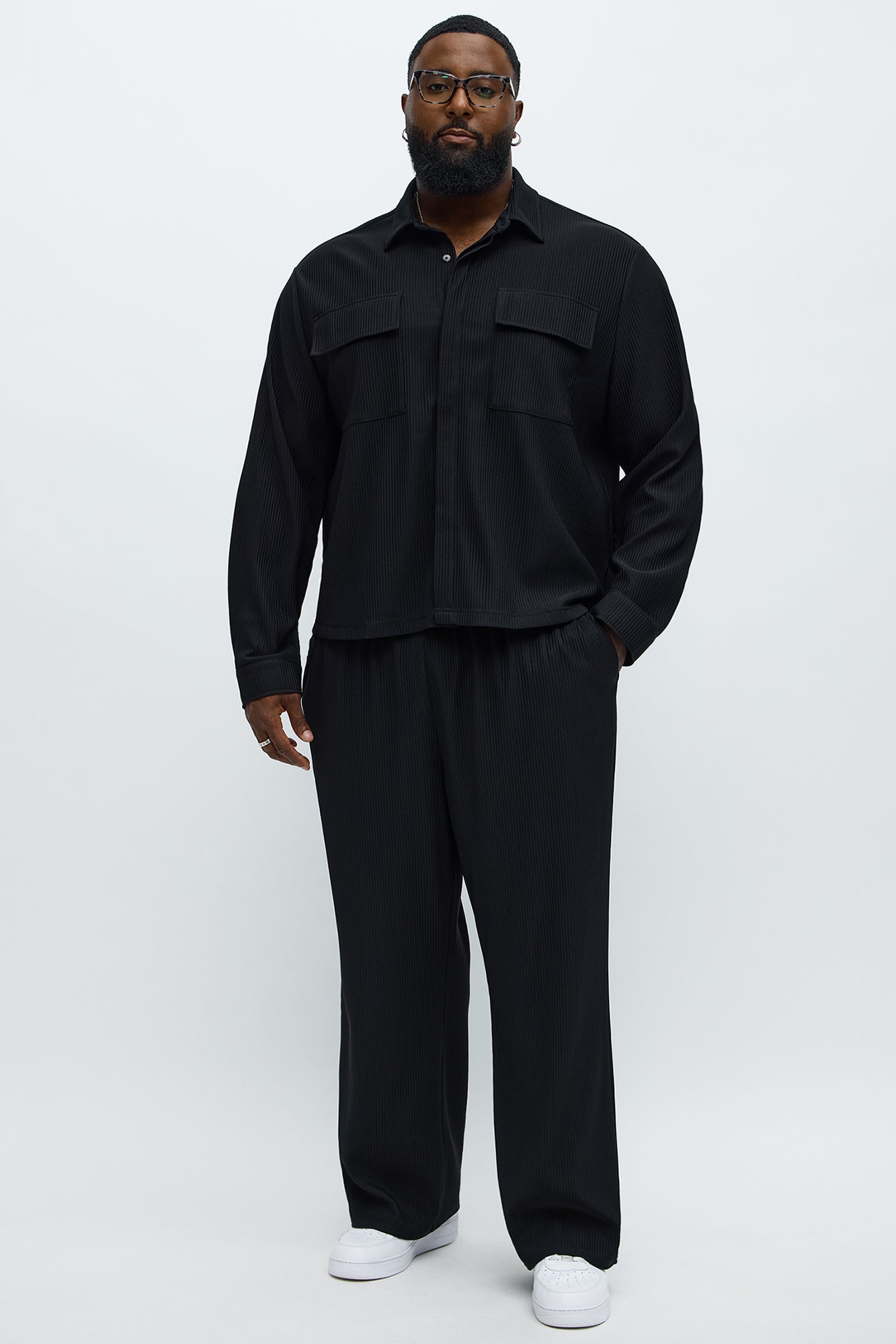 Show Up Cropped Long Sleeve Button Up Shirt - Black Fashion Nova