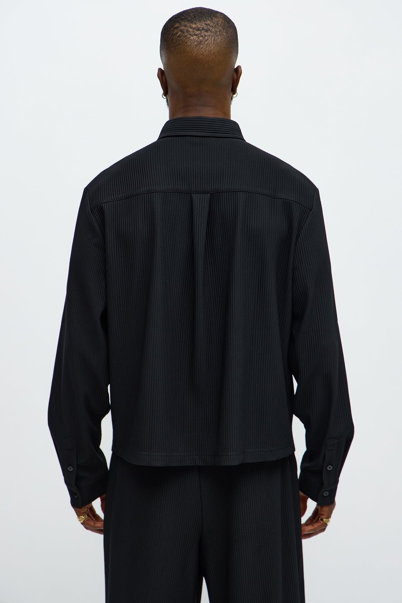 Show Up Cropped Long Sleeve Button Up Shirt - Black Fashion Nova