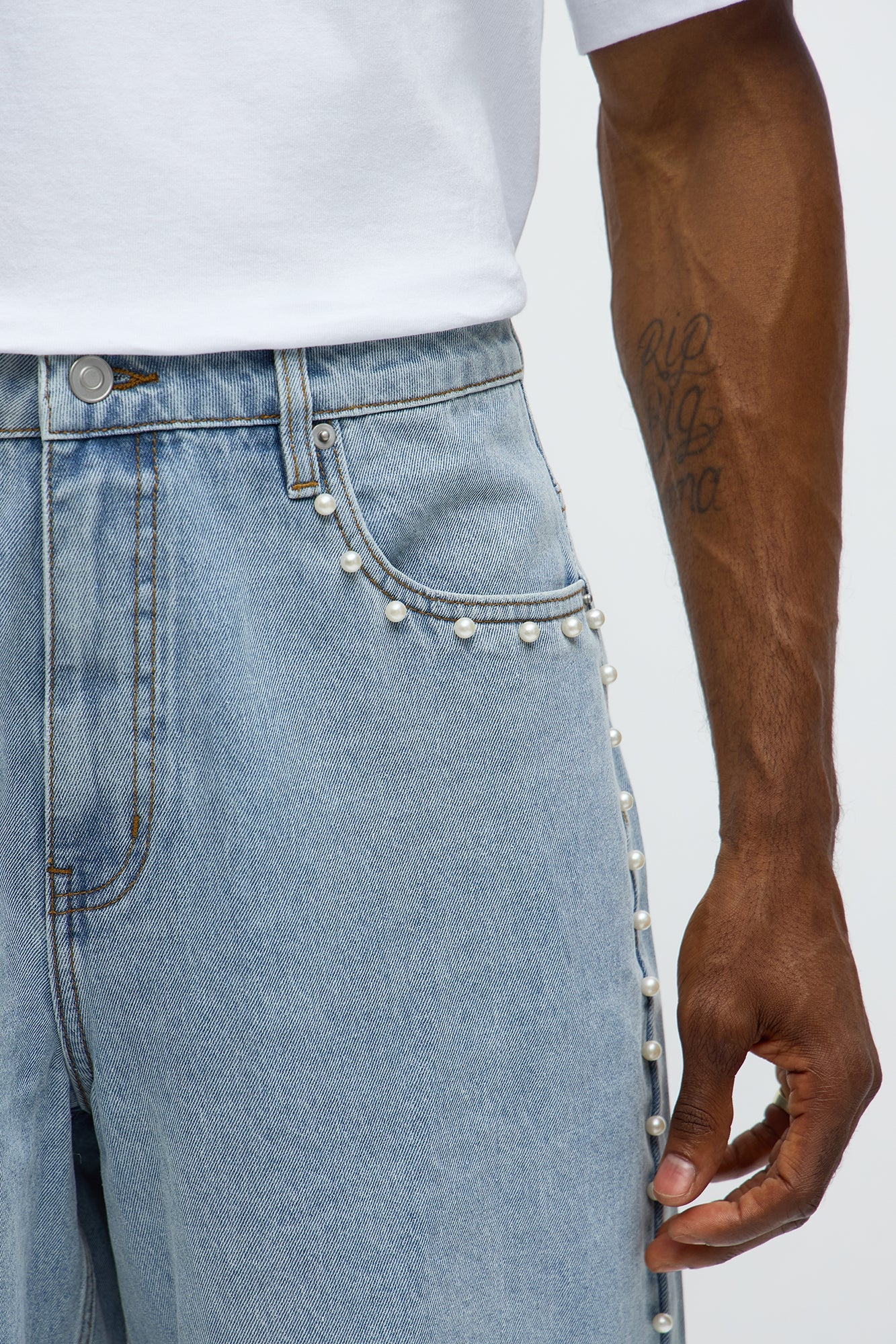 Baggy Pearls Along The Side Denim Short - Light Wash Fashion Nova