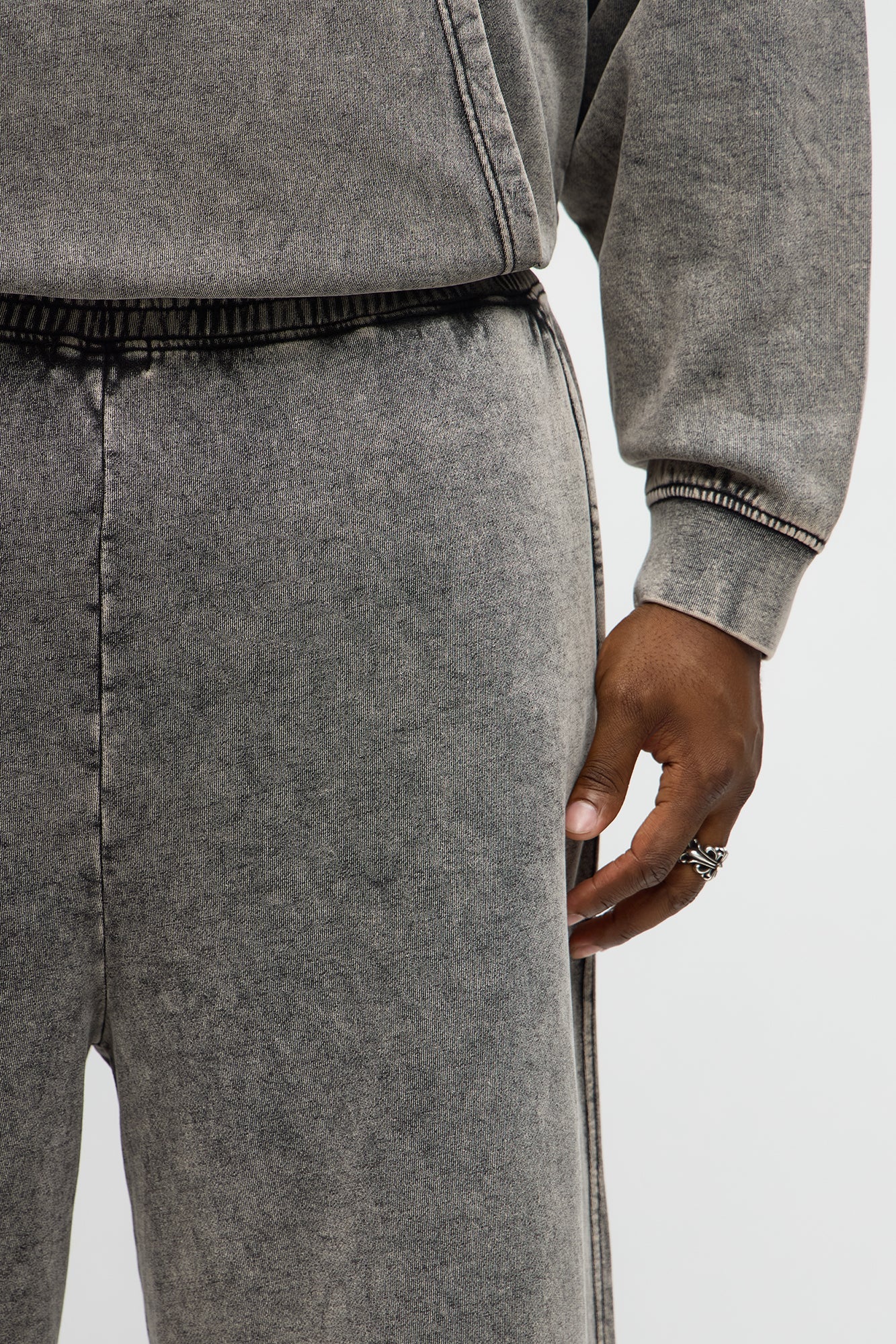 Can't Fade Me Sweatpant - Grey Fashion Nova