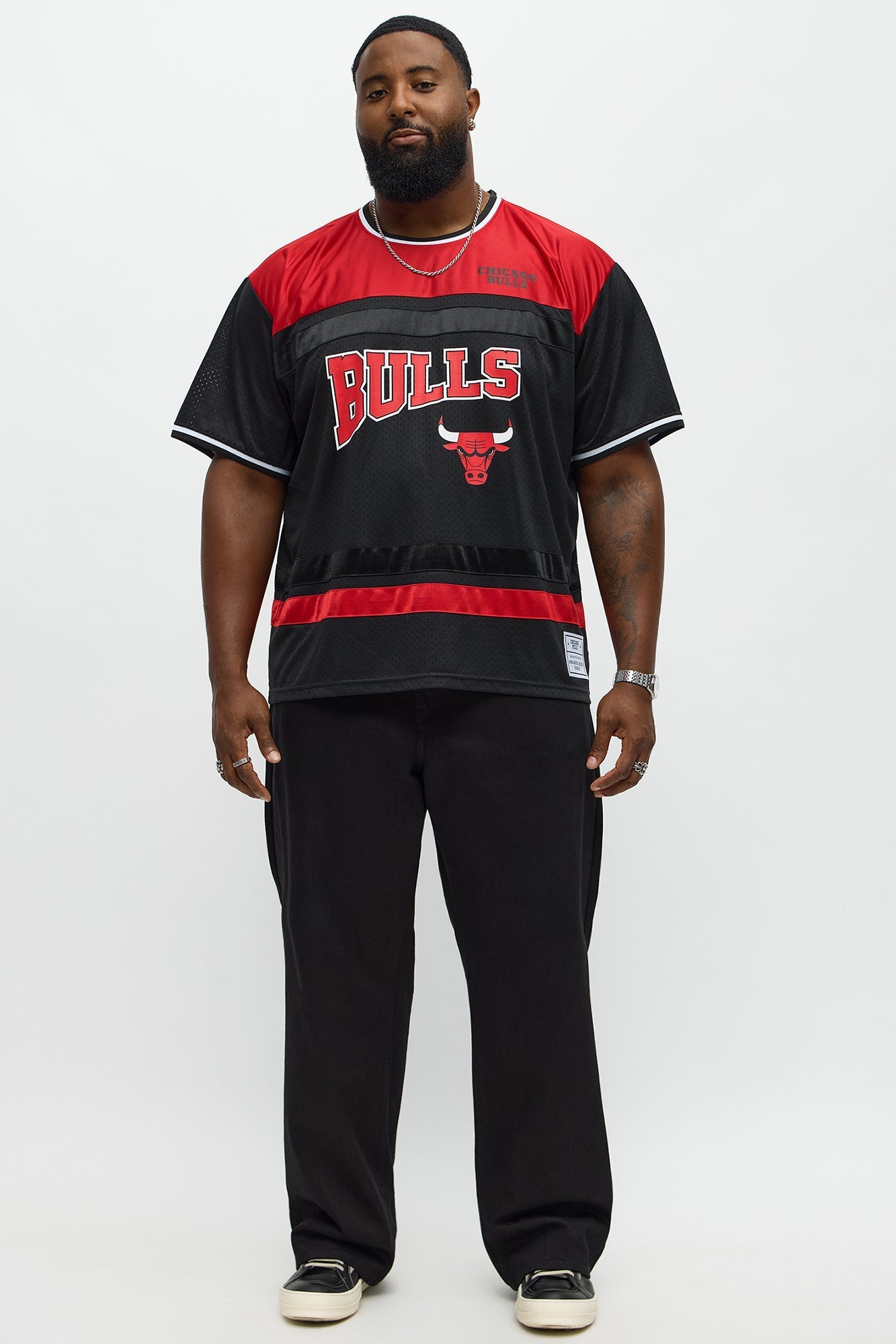 Bulls Regular Fit Basketball Tee - Black Fashion Nova