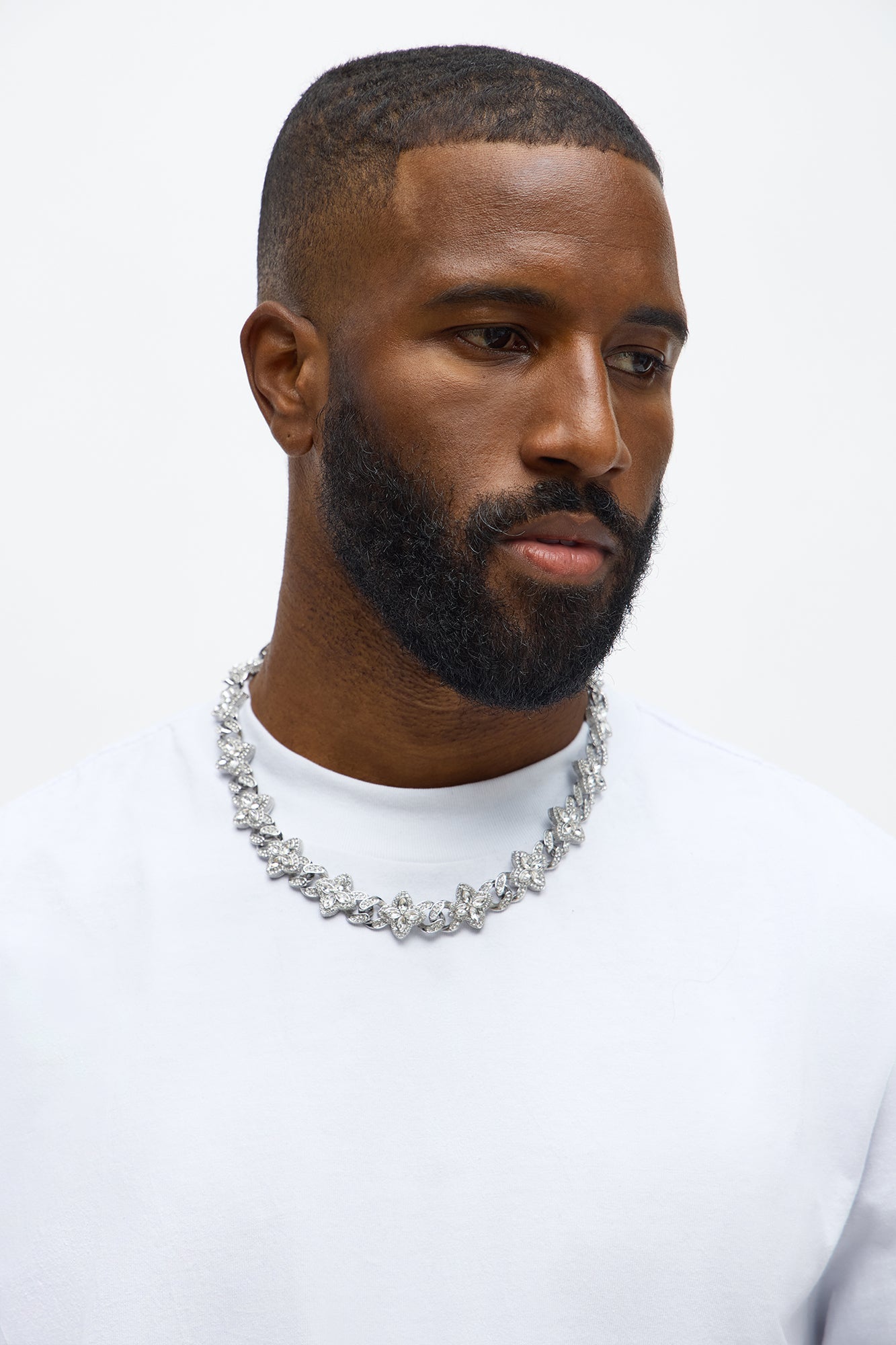 Iced Clover Necklace - Silver Fashion Nova