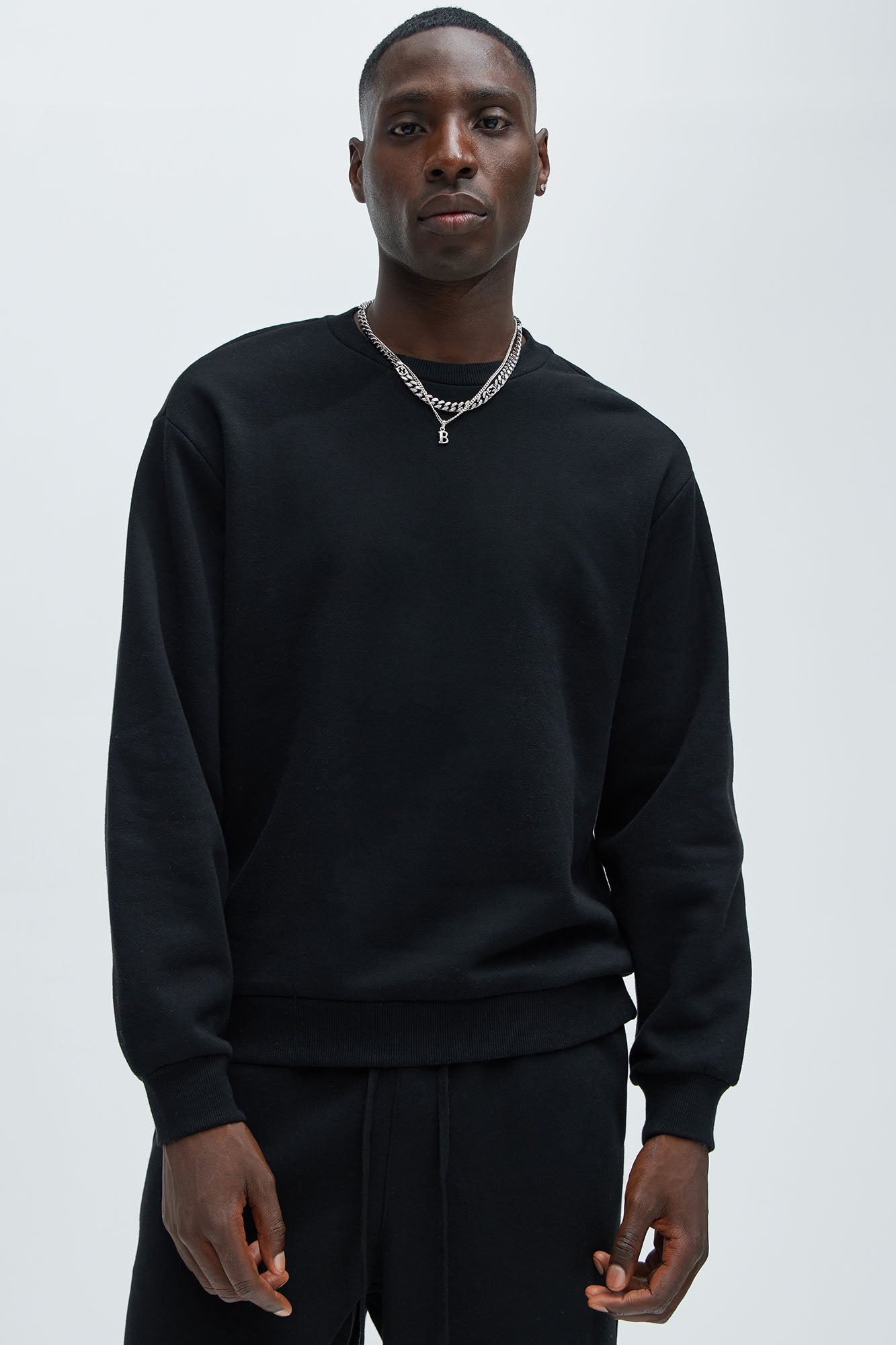 Tyson Crew Neck Sweatshirt - Black Fashion Nova