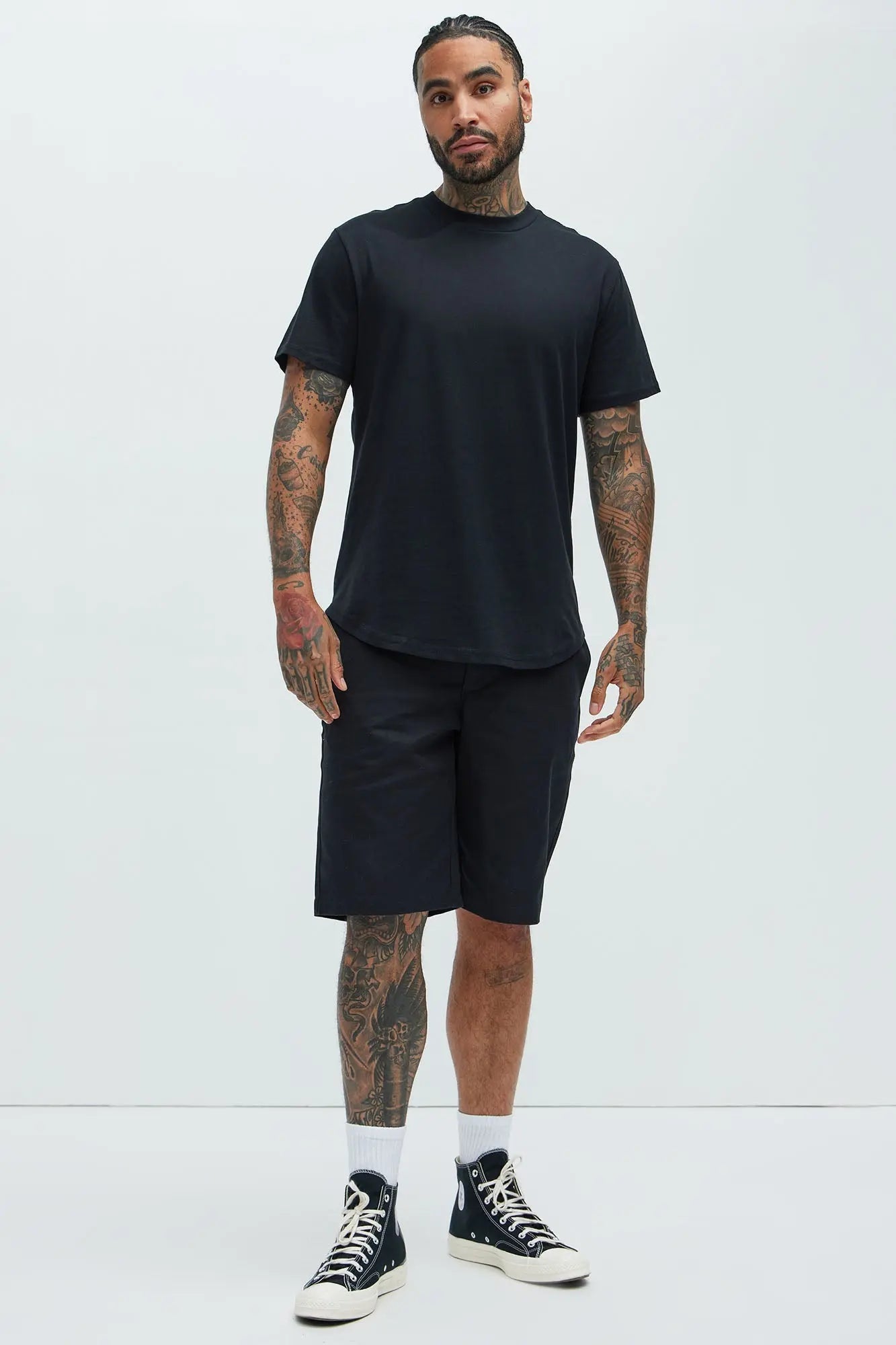 Essential Short Sleeve Scallop Crew Tee - Black Fashion Nova