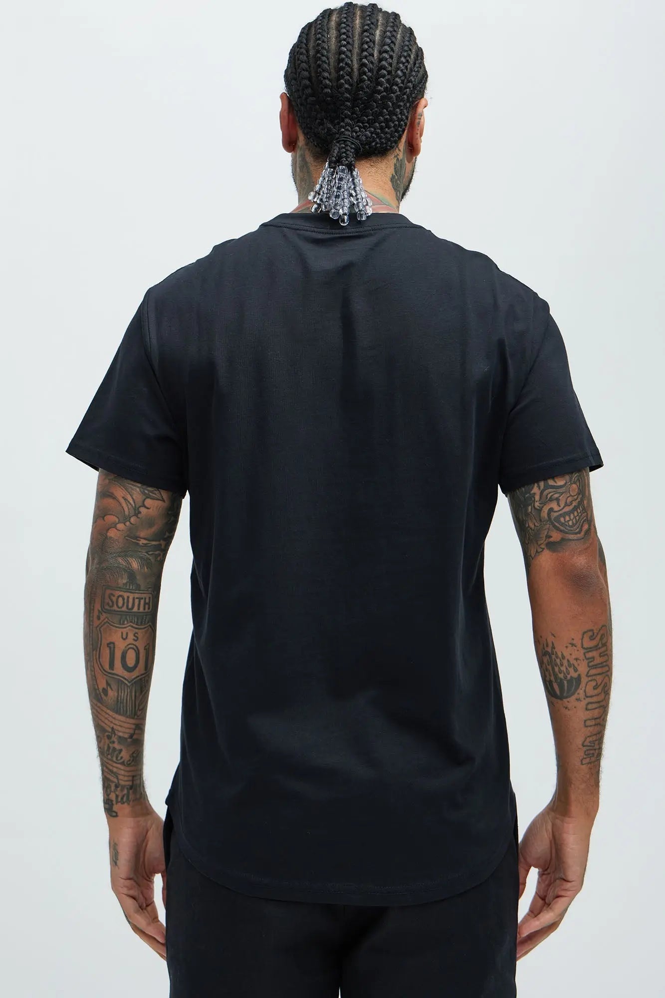 Essential Short Sleeve Scallop Crew Tee - Black Fashion Nova