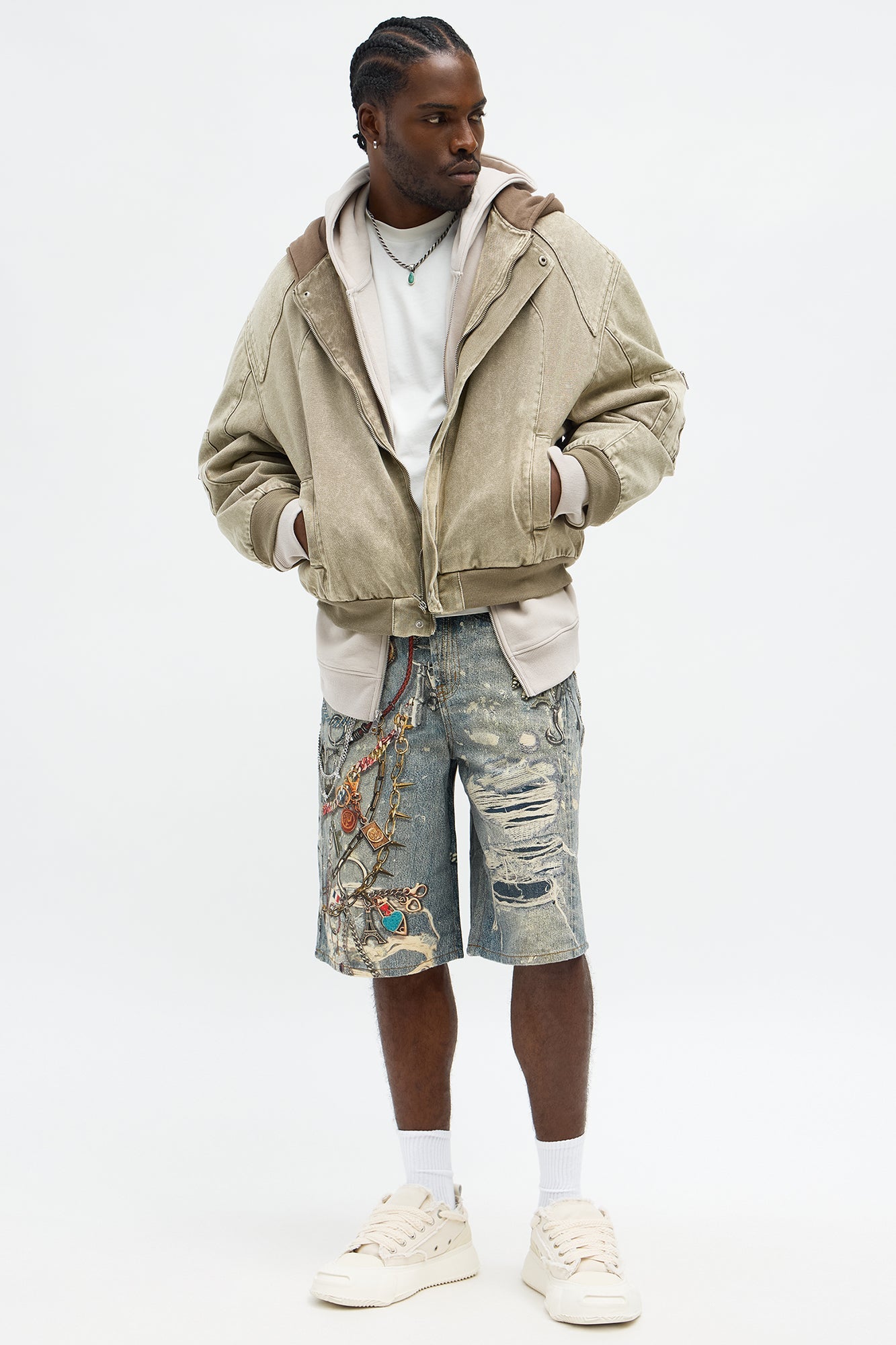 Relaxed Chain Distressed Printed Denim Short - Light Wash Fashion Nova