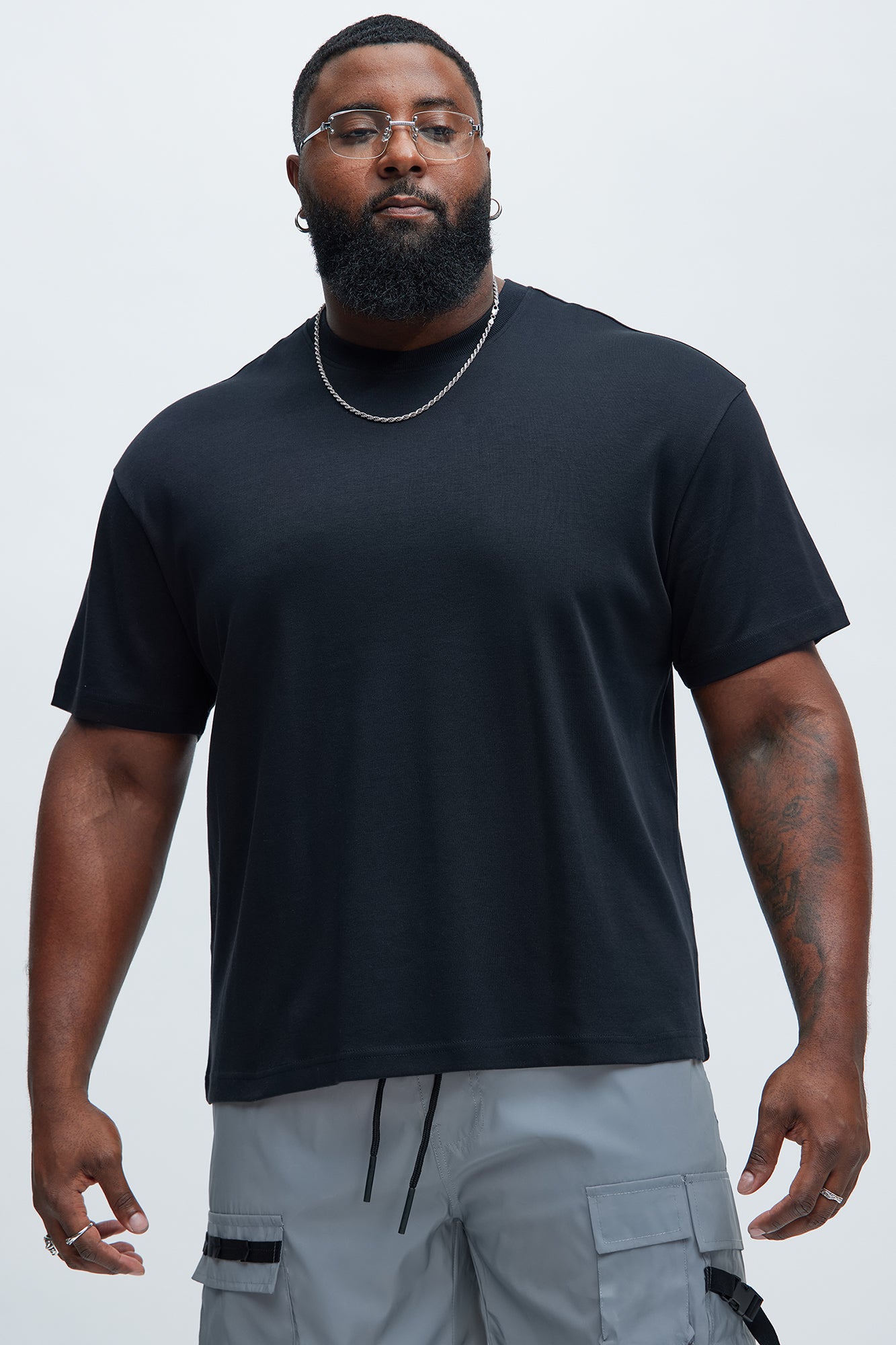 Davison Premium Short Sleeve Tee - Black Fashion Nova