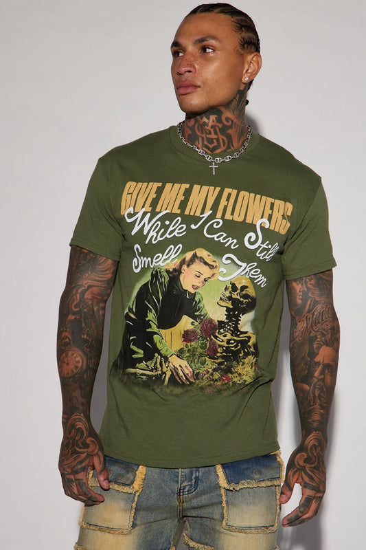 Give Me My Flowers Short Sleeve Tee - Hunter Fashion Nova