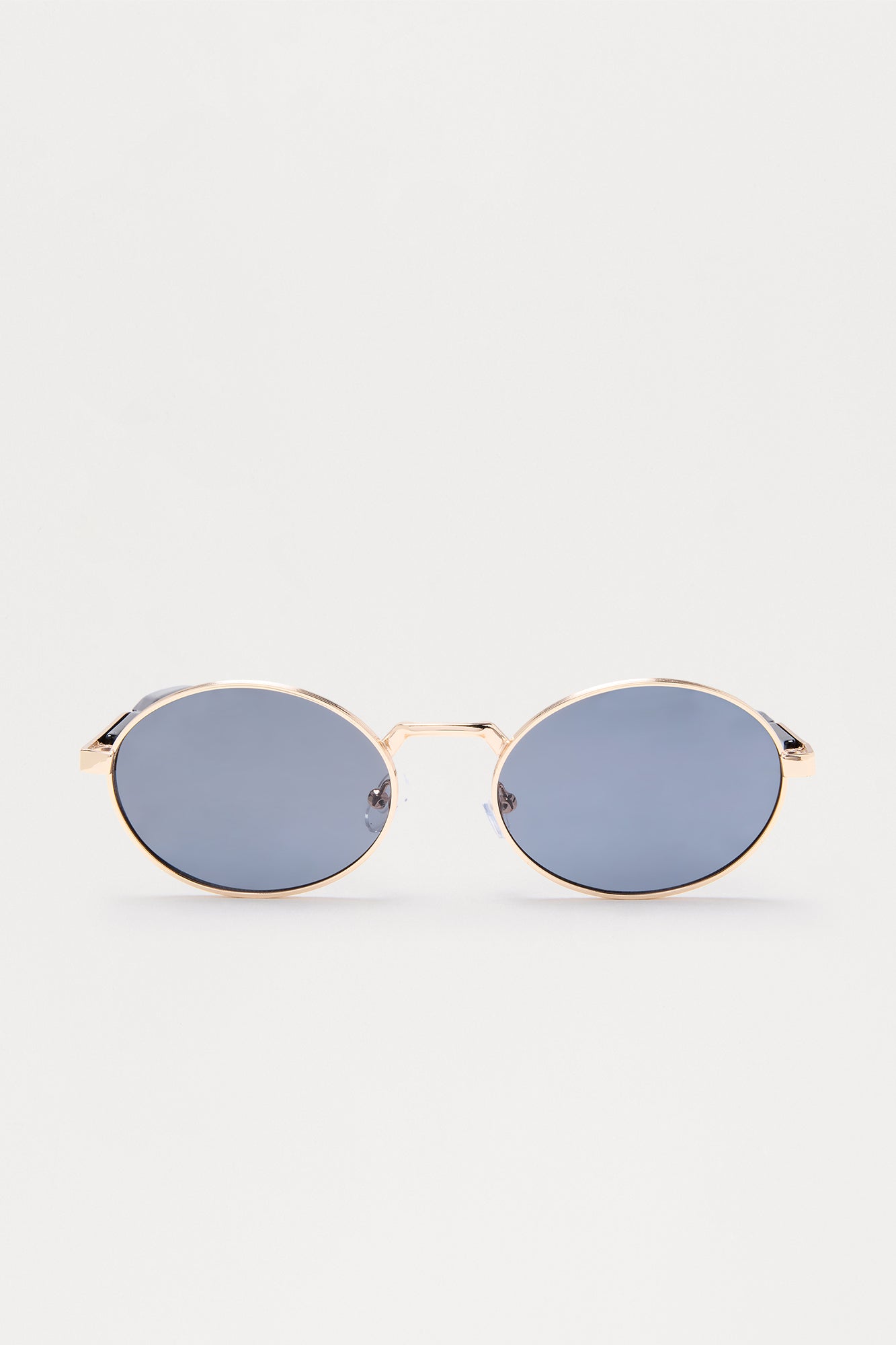 Striking Round Frame Metal Sunglasses - Black Fashion Nova