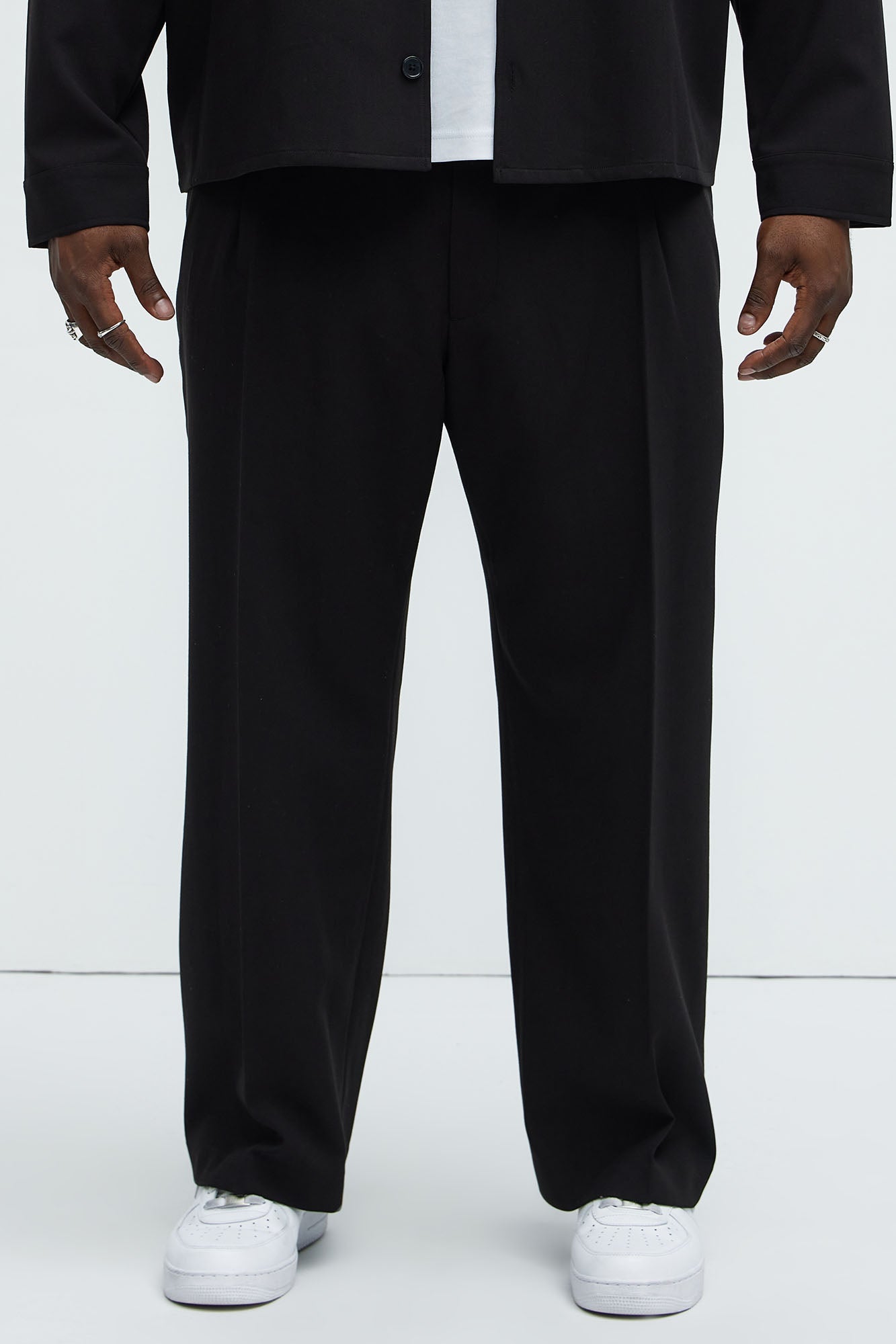 Ronan Relaxed Tapered Trousers - Black Fashion Nova