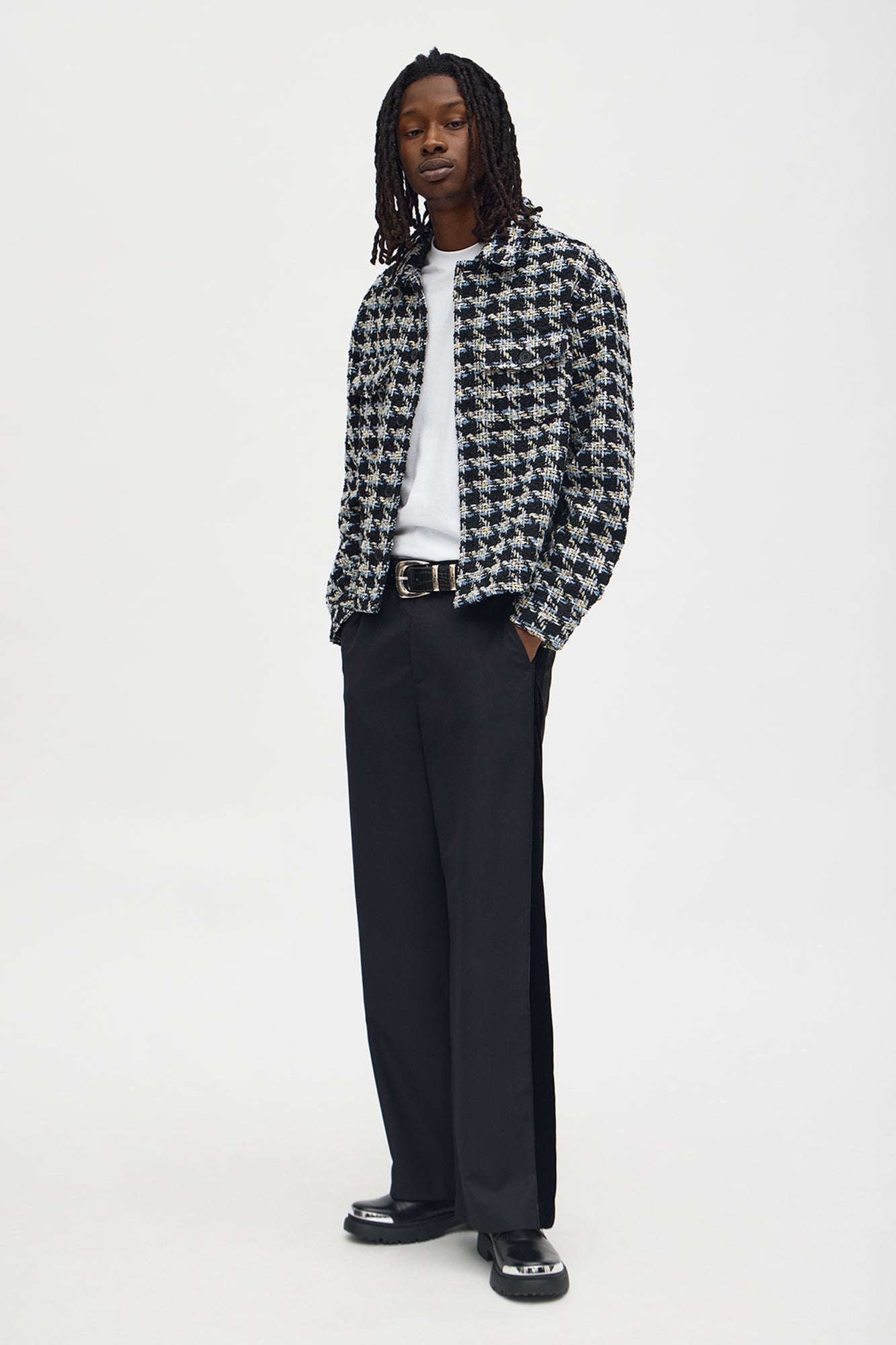 Cropped Textured Boucle Houndstooth Shacket - Black Fashion Nova