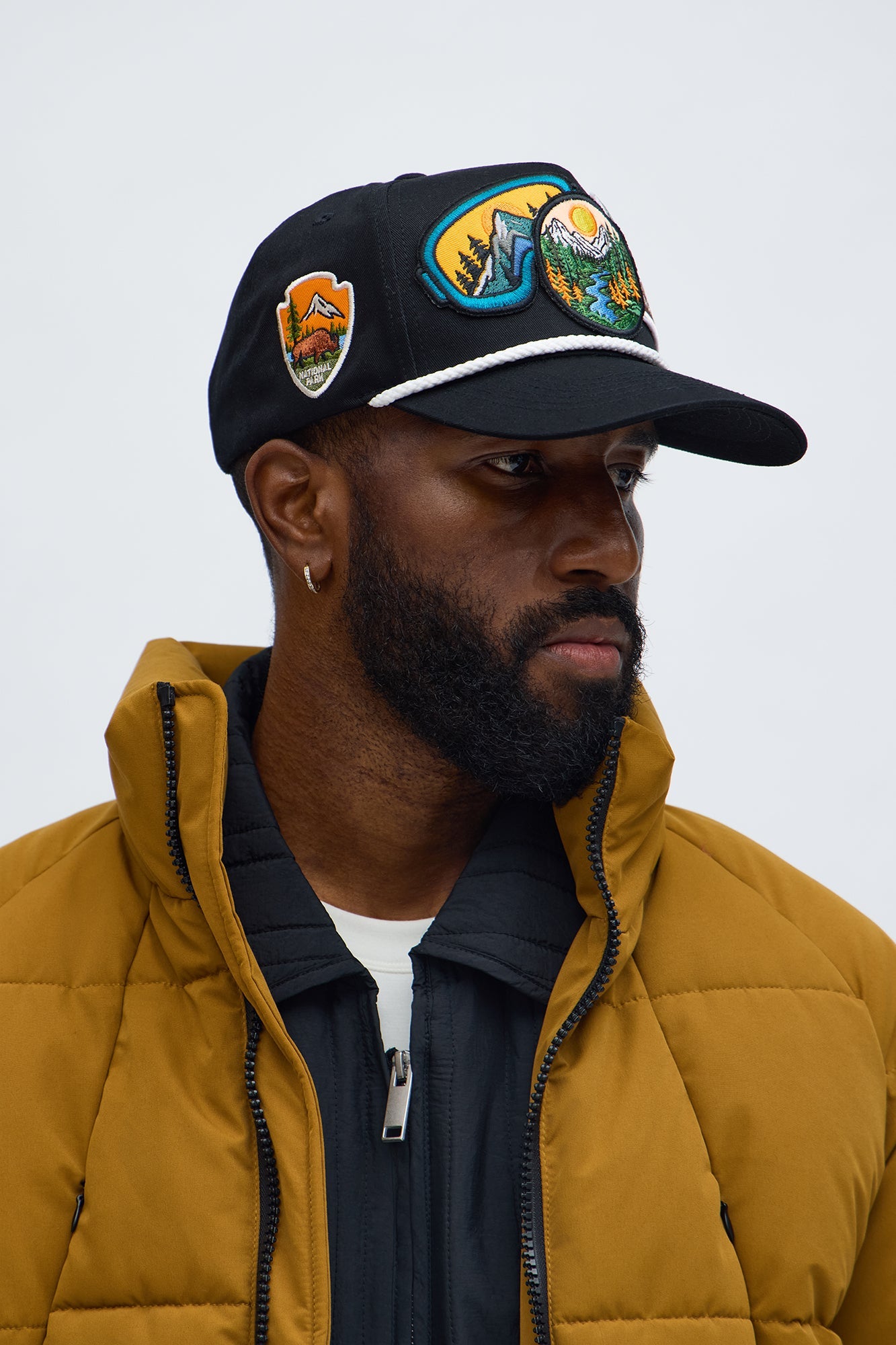Camp Badge Structured Snapback Hat - Black Fashion Nova