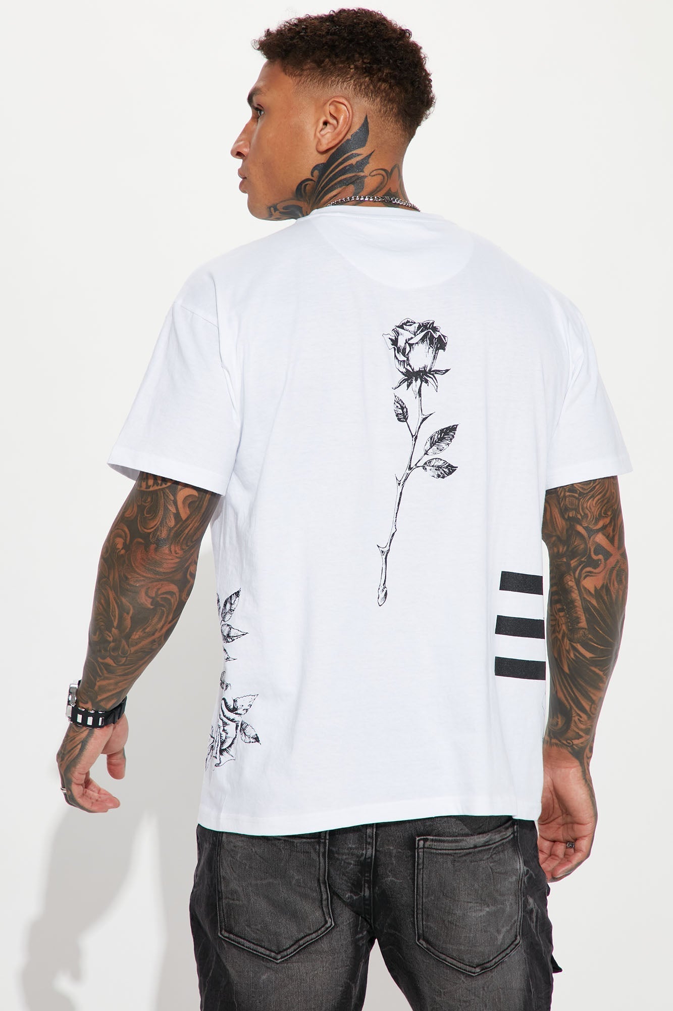 Black Roses Short Sleeve Tee - White Fashion Nova