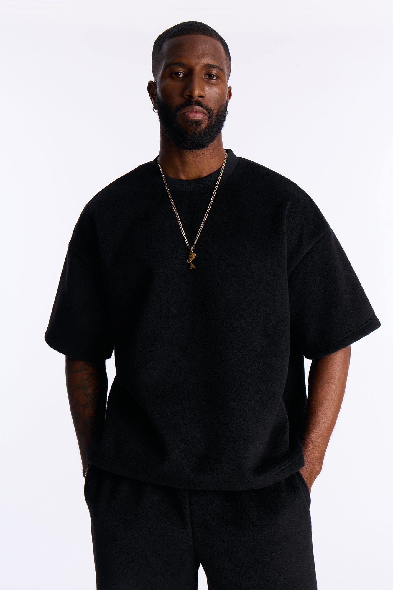 Fuzzy Textured Premium Short Sleeve Sweatshirt - Black Fashion Nova