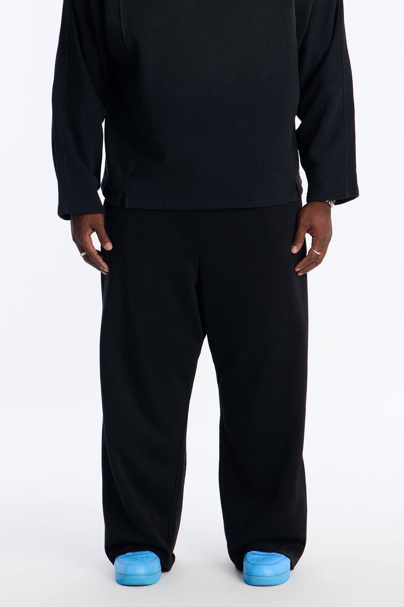 Raw Heavyweight Wide Leg Sweatpants - Black Fashion Nova
