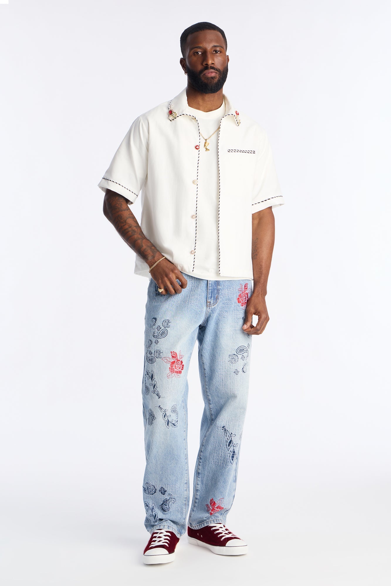 Straight Roses With Stitches Embroidered Jean - Light Blue Wash Fashion Nova
