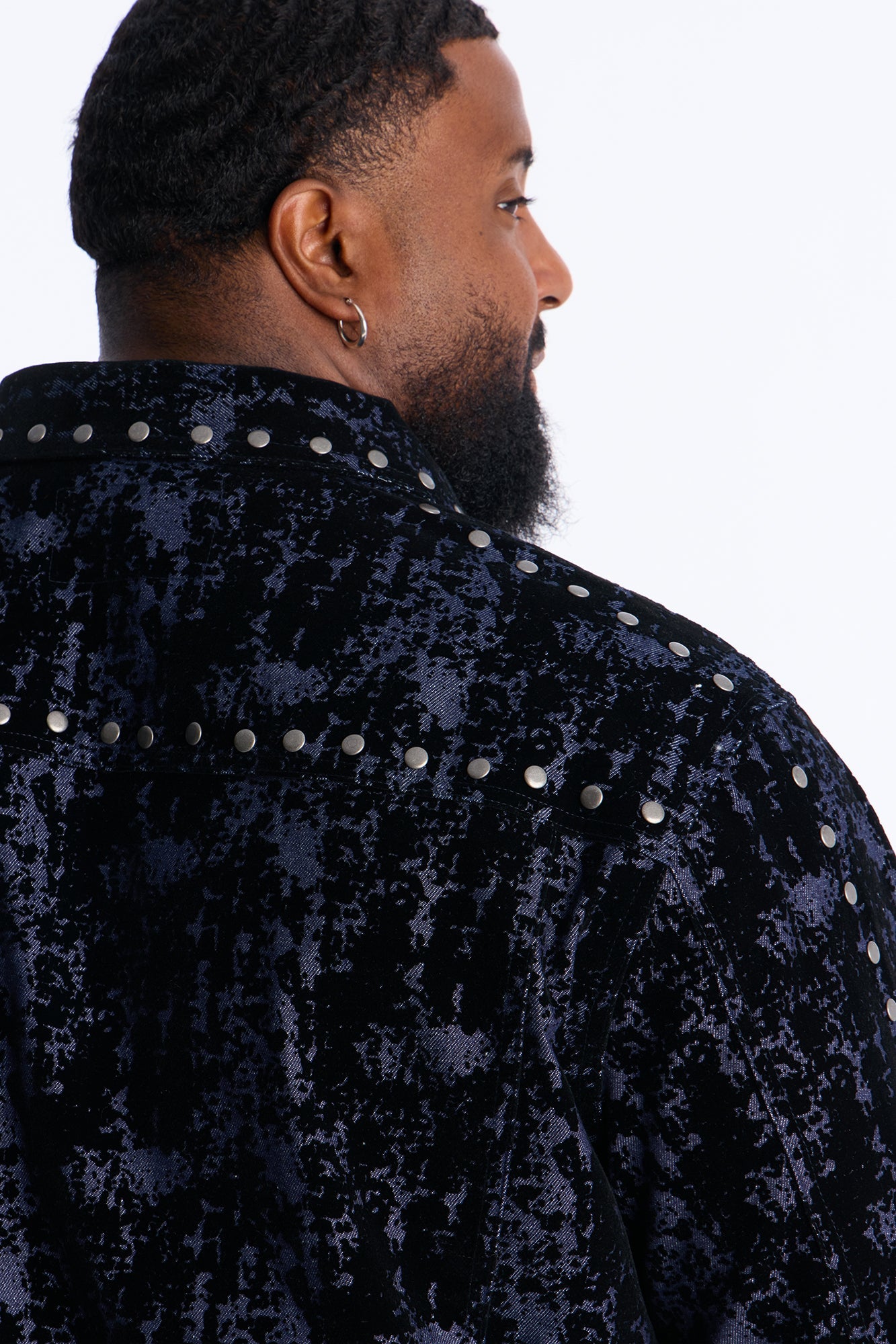 Social Stud Flocked Denim Trucker Jacket - Indigo Fashion Nova