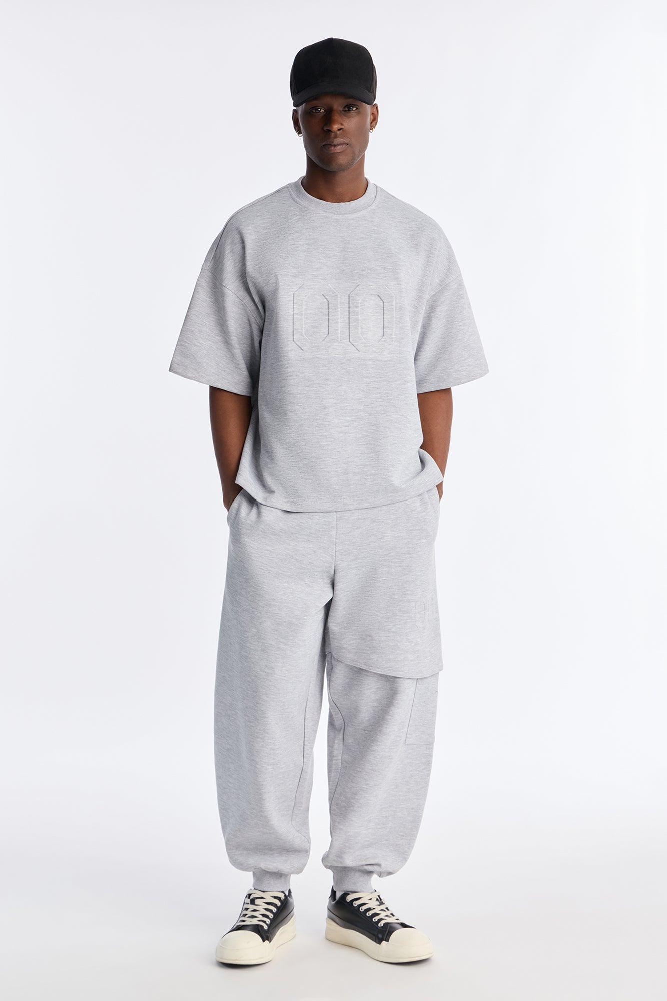 Structured Fleece Embossed Cargo Joggers - Heather Grey Fashion Nova