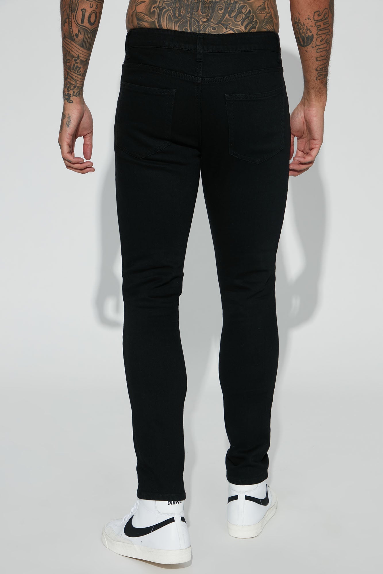 Jasper Skinny Ripped Knee Jeans - Black Fashion Nova